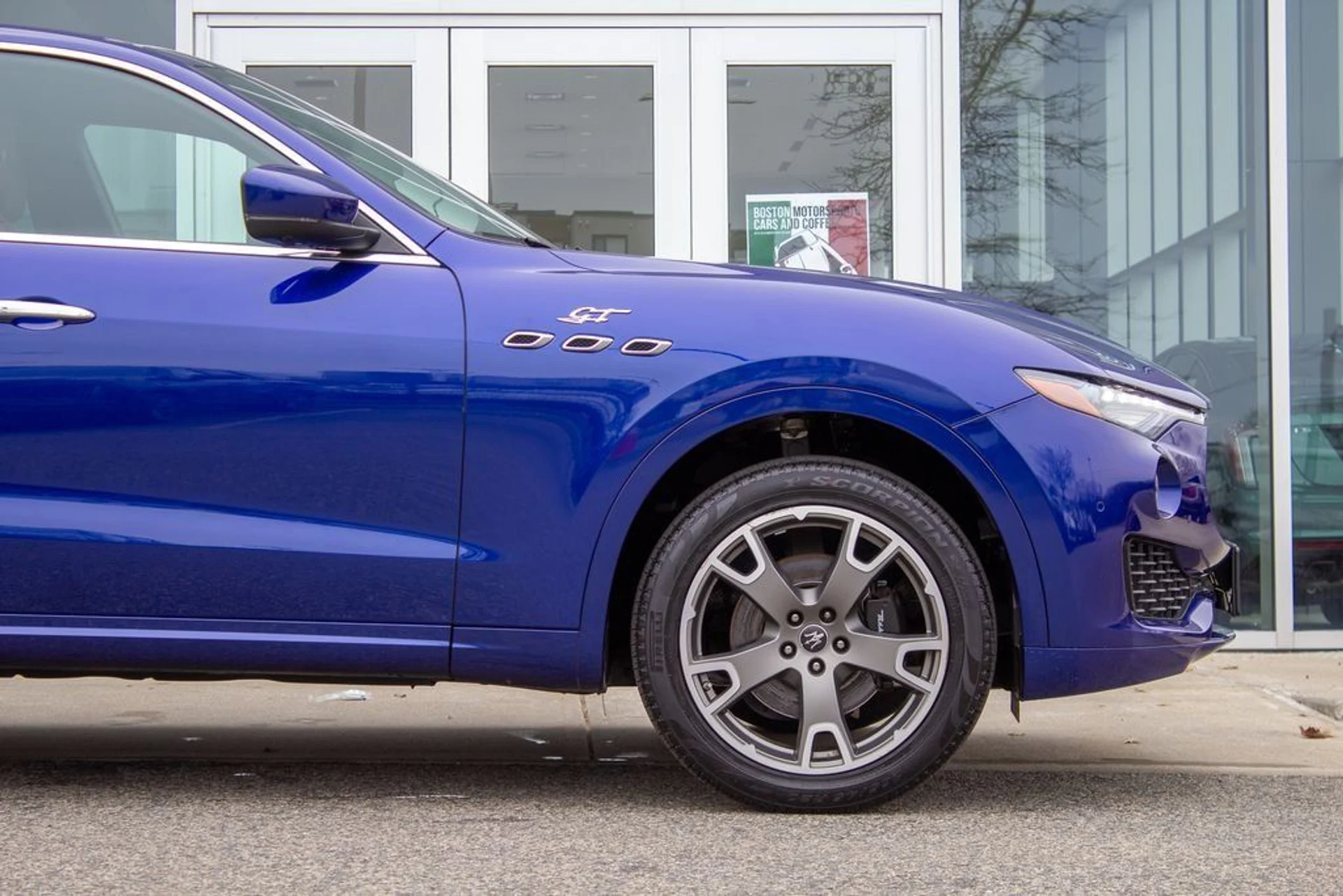 mph004_76281031_f179d8c48fa6a58e80541532dfa36131_95e75107d8