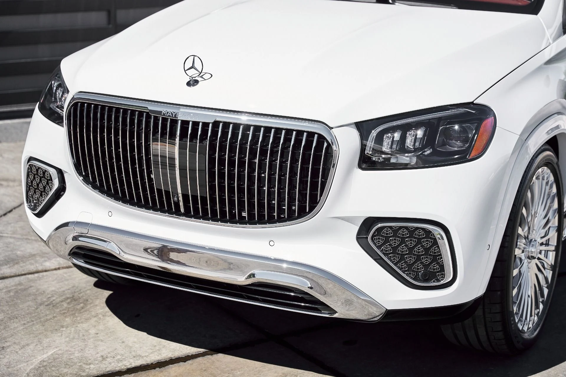 mph004_769230965_Used_2026_Mercedes_Benz_GLS_Maybach_GLS_600_1777074041_37c98b7961