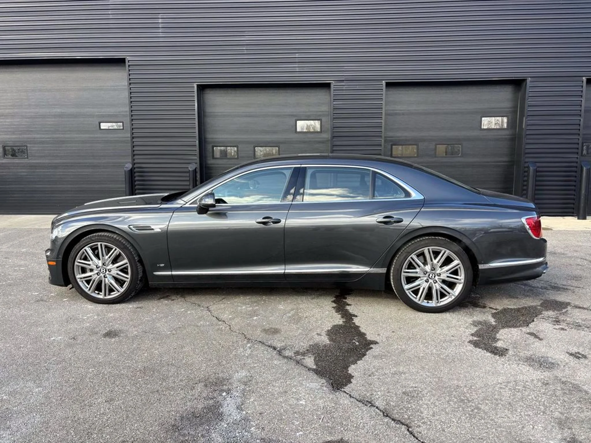 mph004_77031553_ca108089e459478ed9b5c3ae52e05169x_9cf6d8af1b