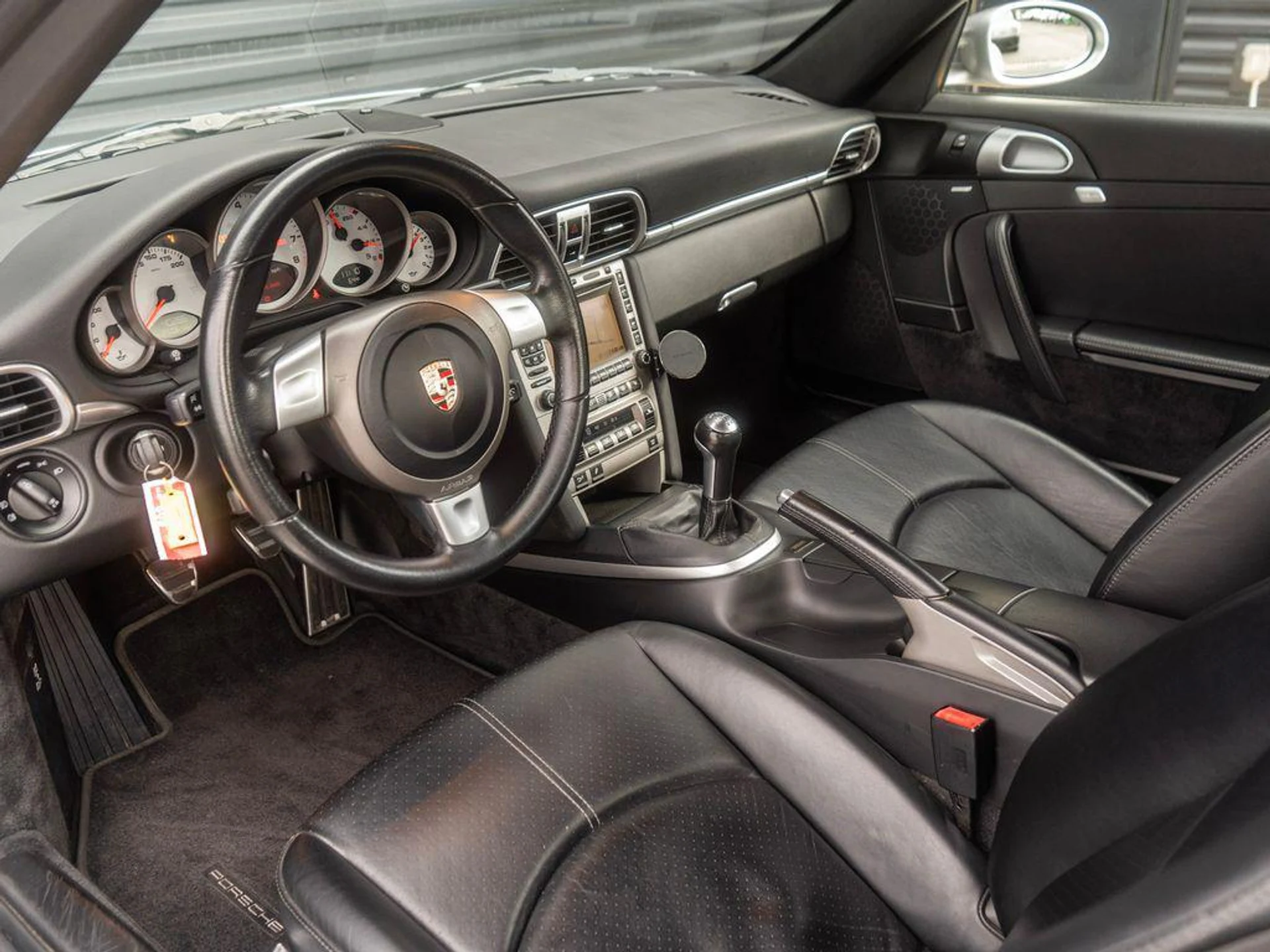 mph004_773075697_vf_Pvd_P1j_Y1_Ol_Ai_N_Mr_I28_T_Ioeuzc_dd74b6f181