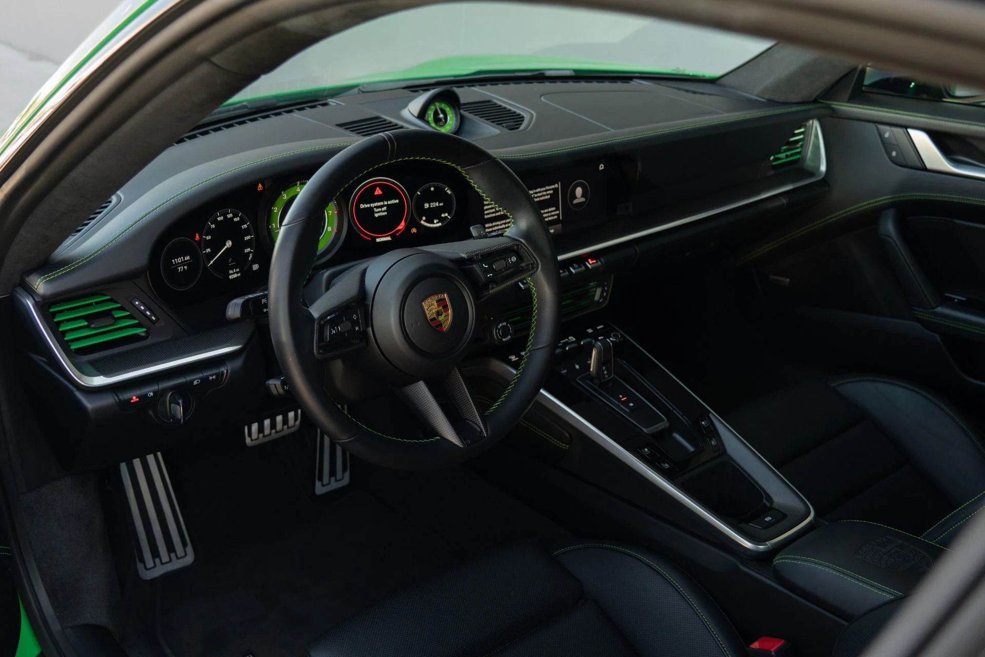 mph004_774461989_Used_2022_Porsche_911_Turbo_S_1758136963_06e3c45fe1