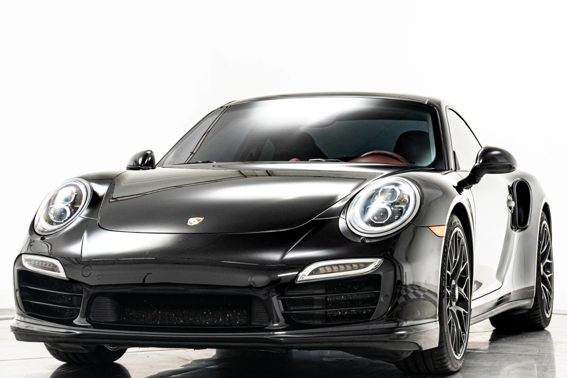 mph004_774938535_Used_2014_Porsche_911_Turbo_S_560_Horsepower_Natural_Leather_Heated_and_Ventilated_Seats_1776369392_9d7ea38d04