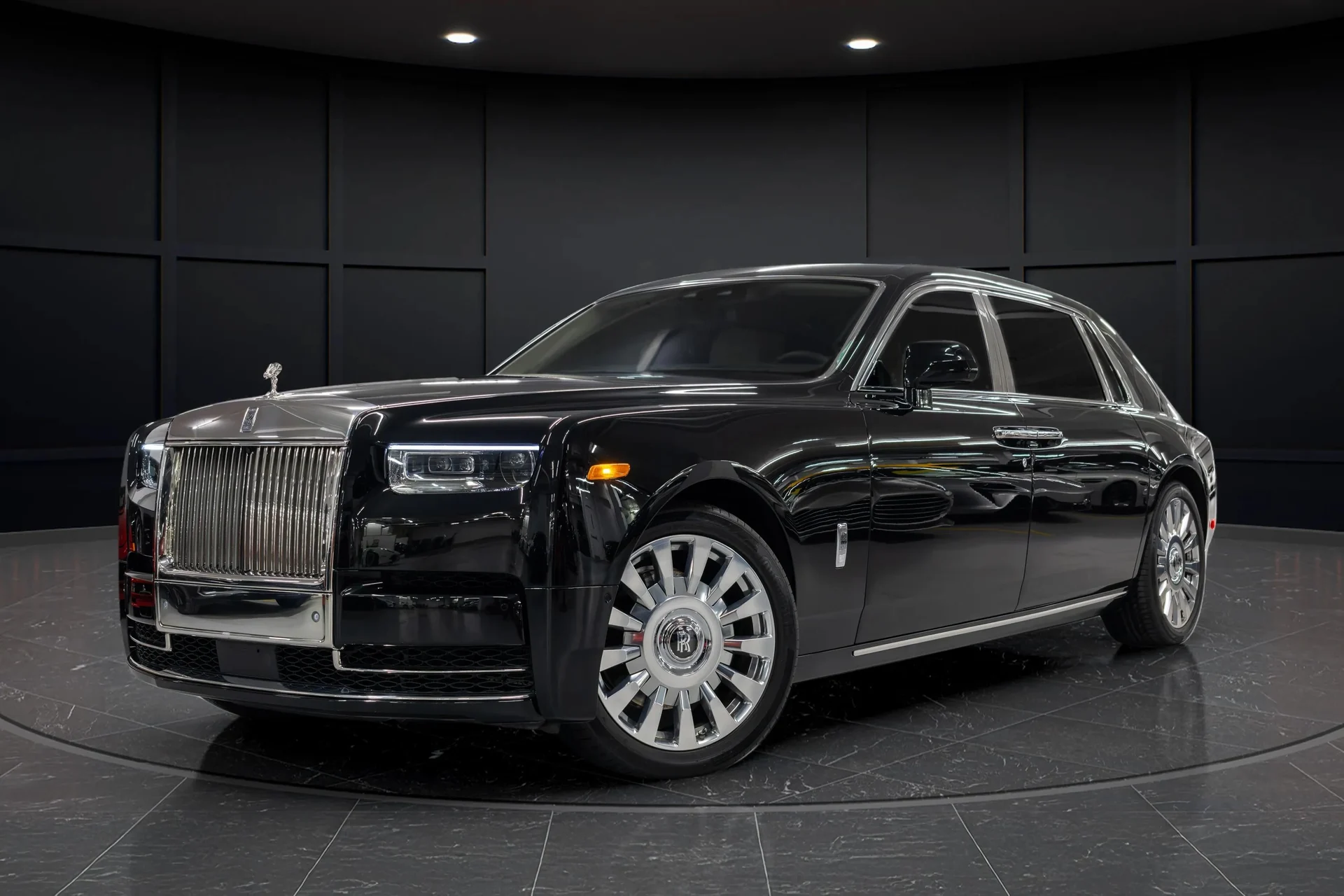 mph004_775684160_40d8e5ed_8400_48f6_8180_9c204780132c_202420_Rolls_Royce20_Phantom20_Extended20_Wheelbase2028_SCATT_8_C02_RU_22331429_2_b7a74cf473