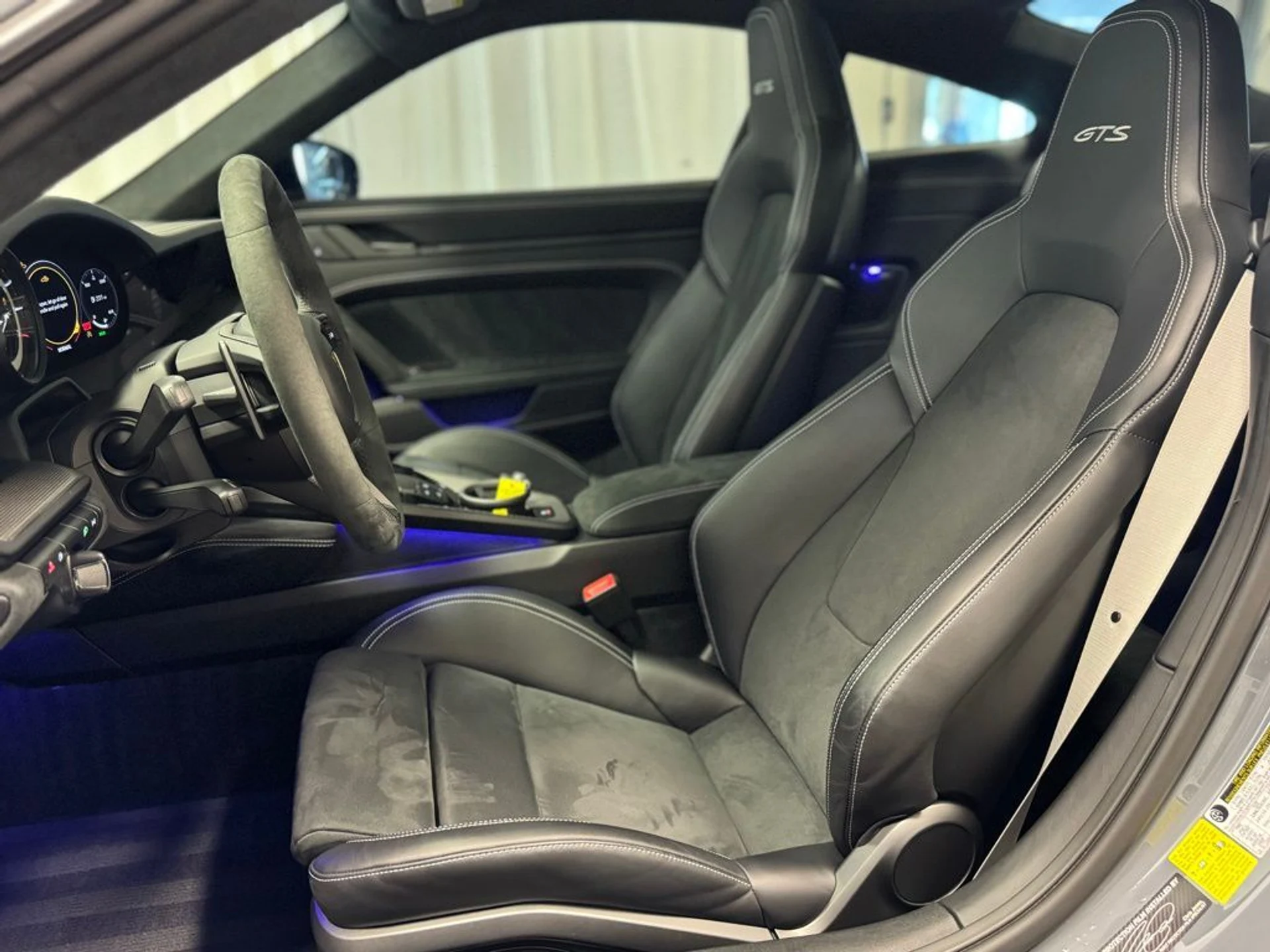 mph004_780052833_baa54b4a1081dfa624143fad125b8c40x_61fad4a9bd