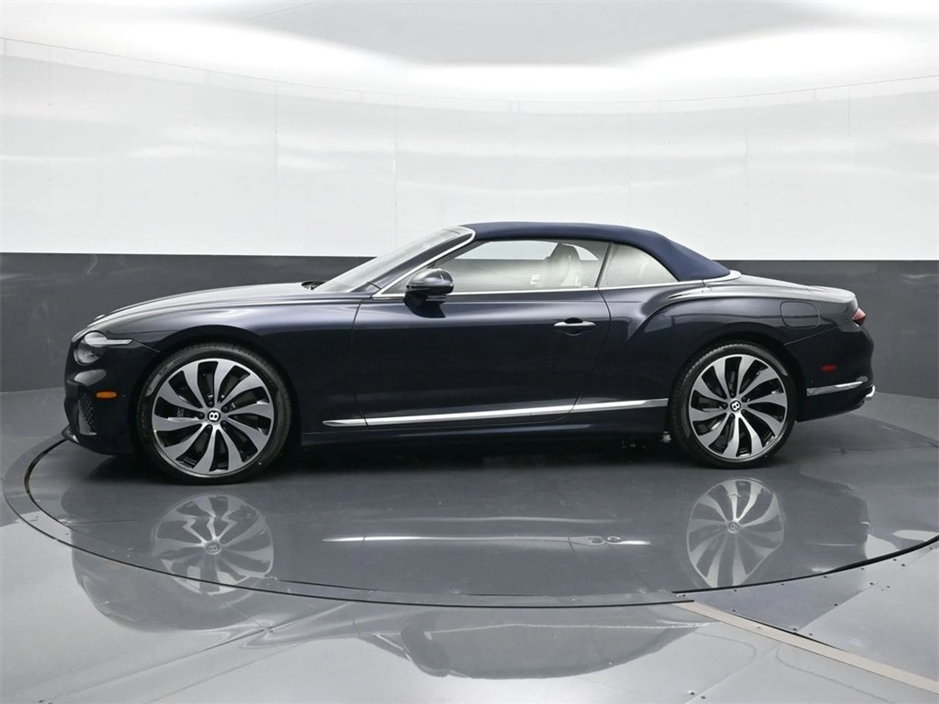 mph004_794355631_18c5ae1835a71bcecf264ff5006a59a0x_ae9da8fe54