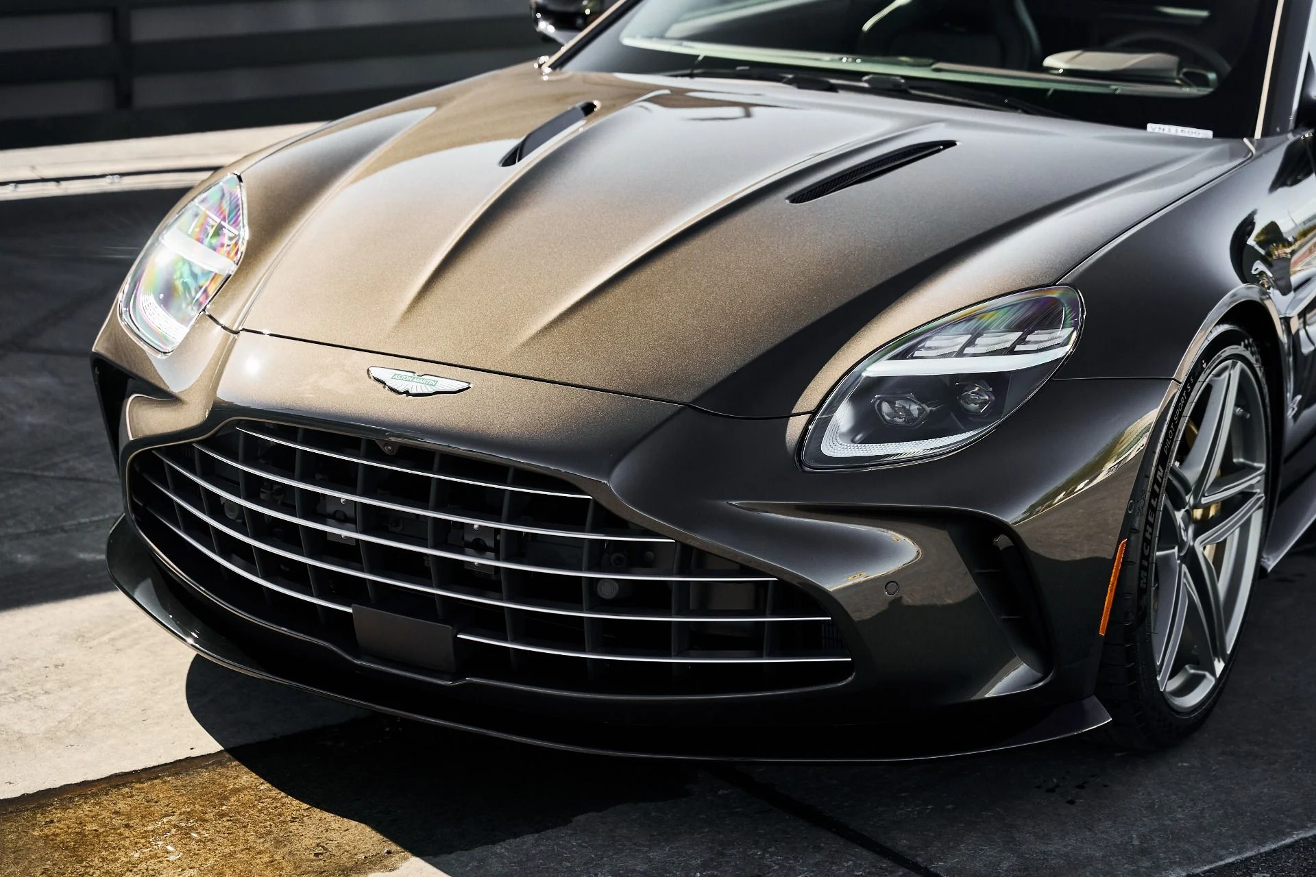 mph004_794438749_Used_2026_Aston_Martin_Vantage_S_1778102433_43961d2f15