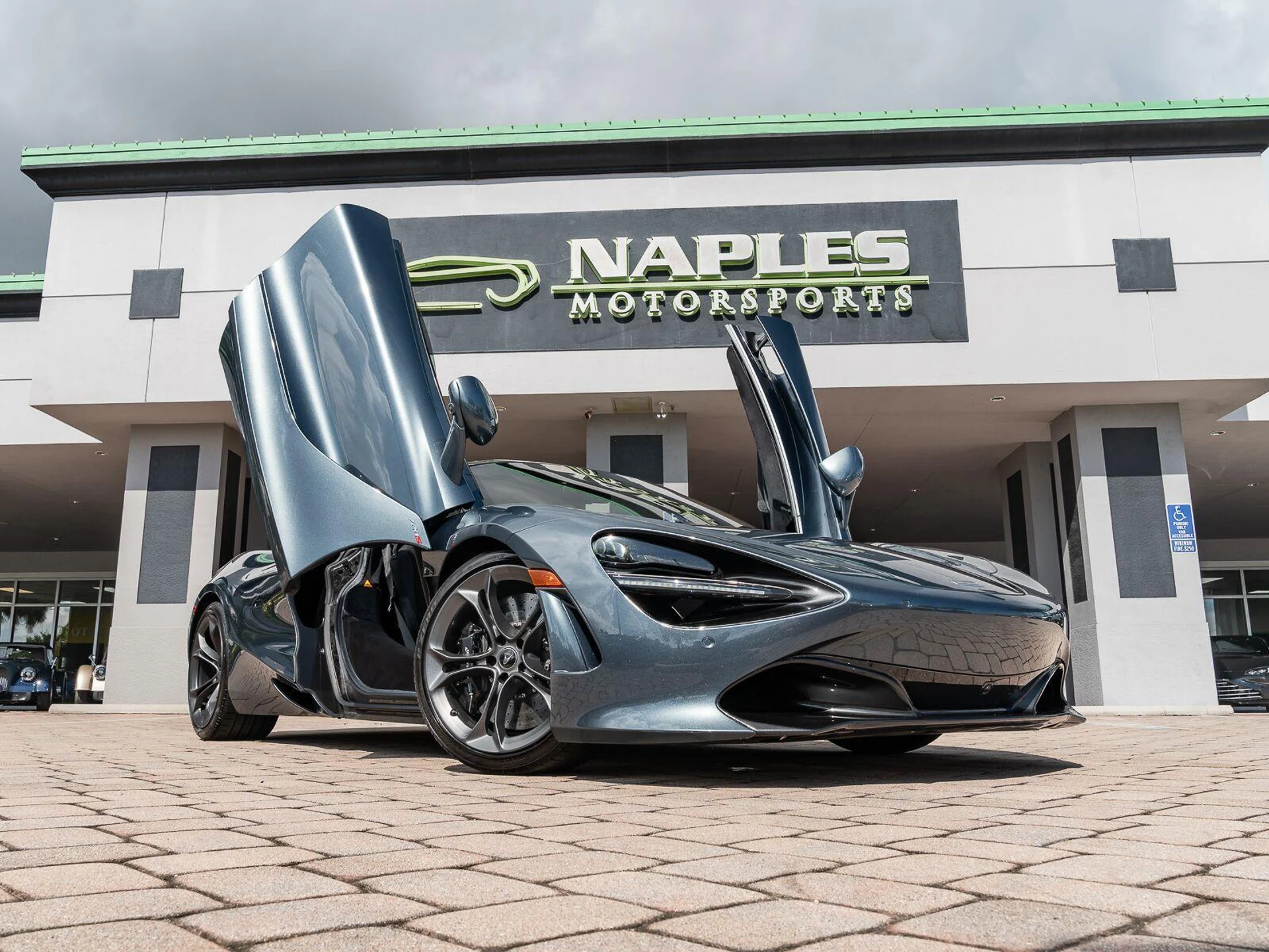 mph004_797444611_Used_2020_Mc_Laren_720_S_Spider_1787936623_d10e02d92d