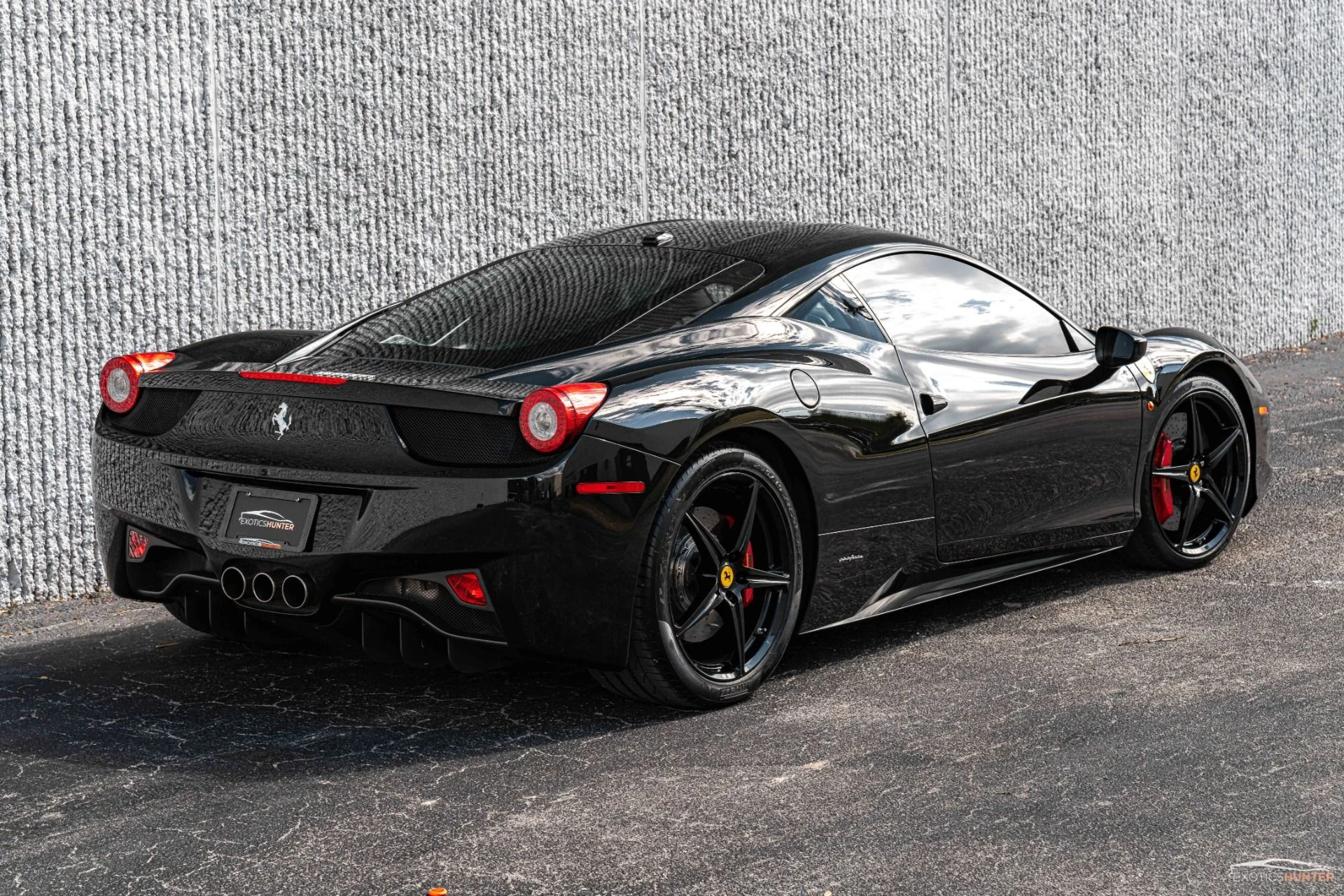 mph004_798514468_Used_2011_Ferrari_458_Italia_w_Carbon_Interior_Front_Lift_Reverse_Camera_1719509200_fa6e758882