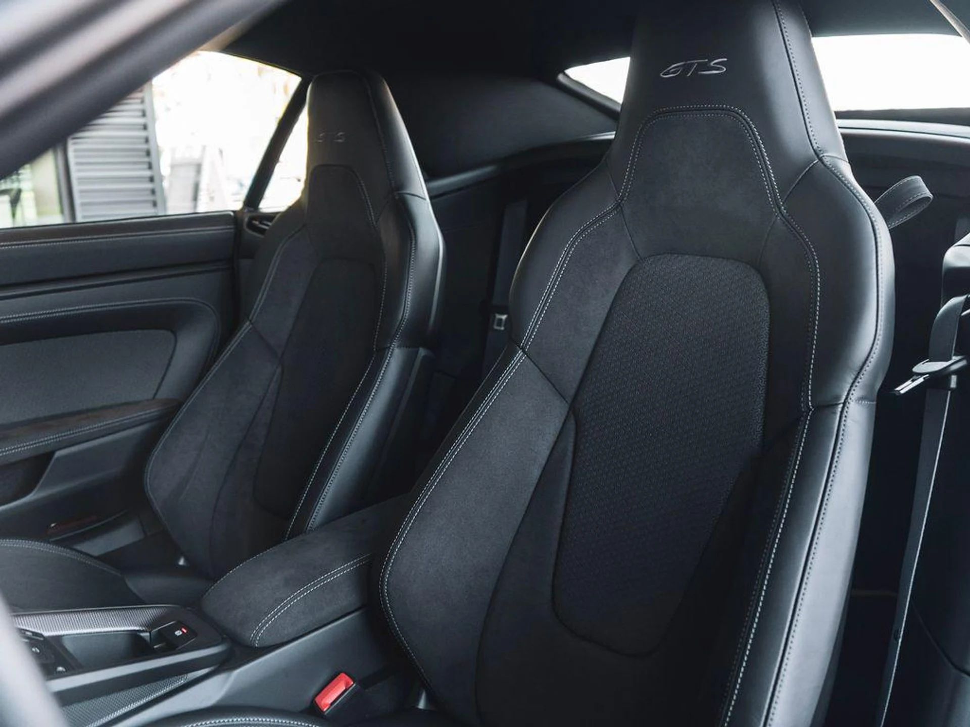 mph004_799991698_hx_La9_A_Qu_Lf_Lb_G_Pw3_J3t_Ga_Szb_Cs_79d3f9f4ba