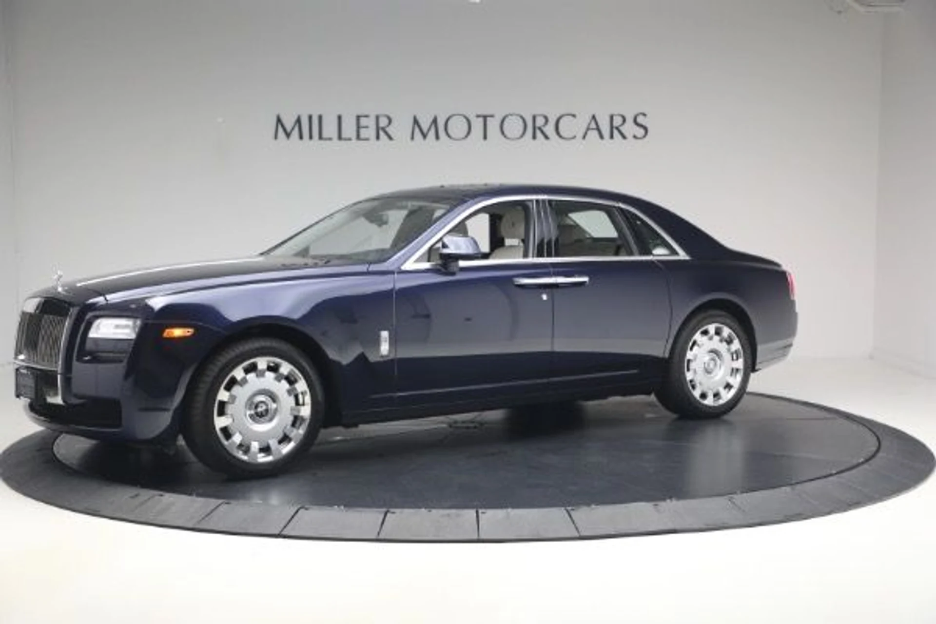 mph004_806593219_Used_2014_Rolls_Royce_Ghost_f599a51005