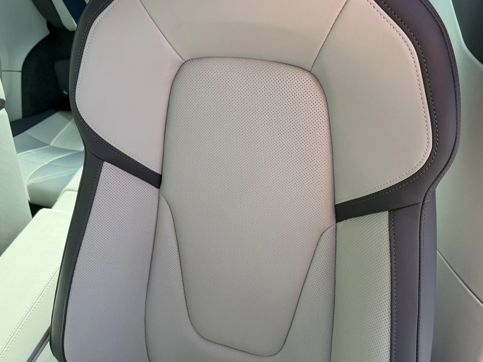 mph004_809335445_aa2d3687b5b9a6726779cddc8e85d029x_527d6f605f