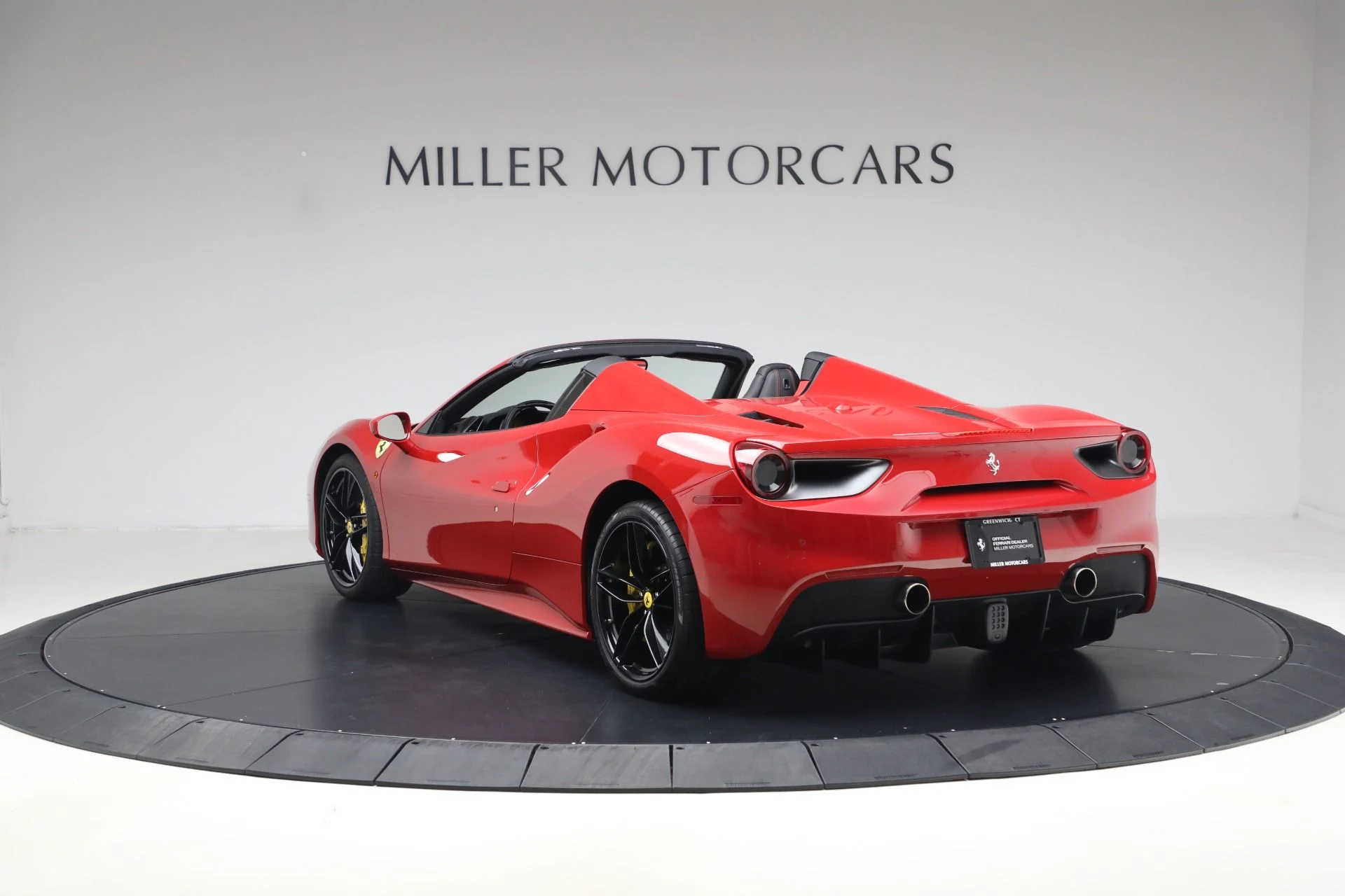 mph004_809773669_Used_2019_Ferrari_488_Spider_1792598381_74183c13d4