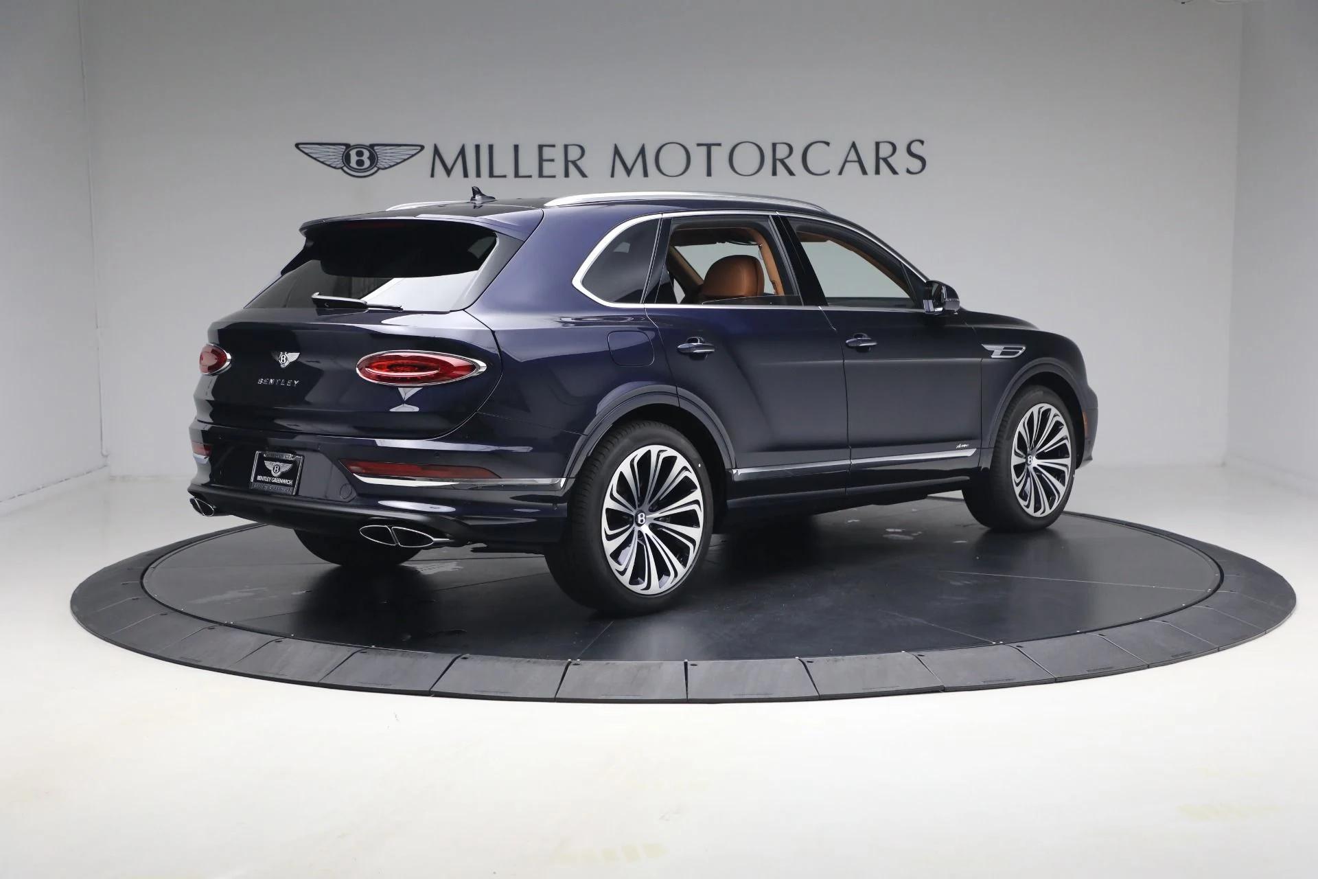 mph004_810038144_New_2026_Bentley_Bentayga_Azure_V8_1781035645_3ef0ea6762
