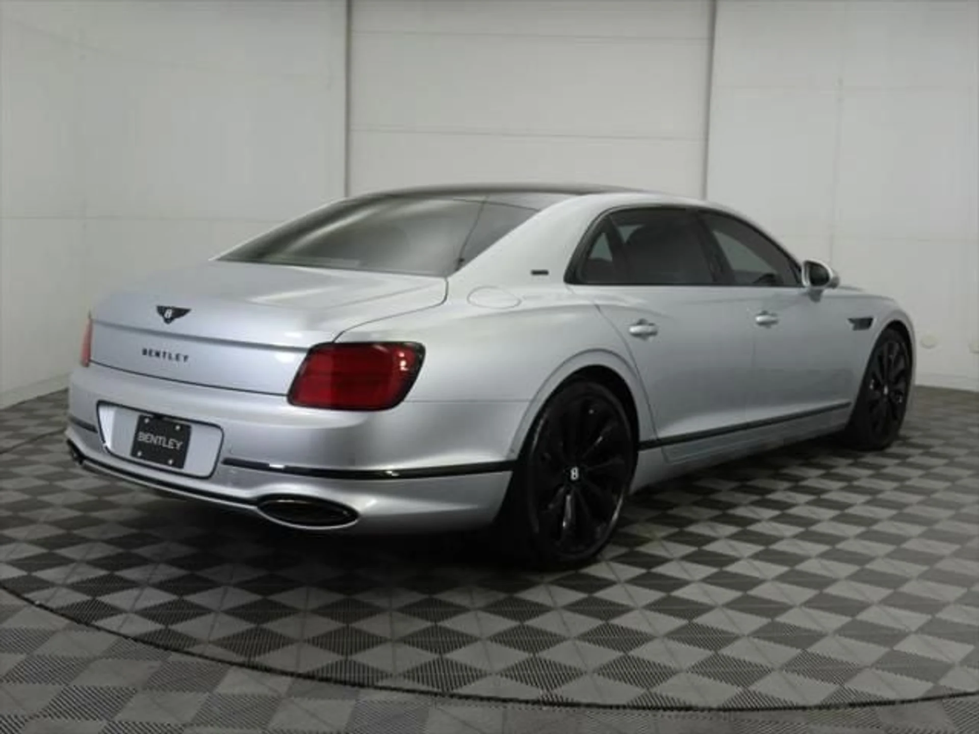 mph004_810196236_used_2025_bentley_flying_spur_blackeditionsedan_8119_23021249_5_640_46c2350e96