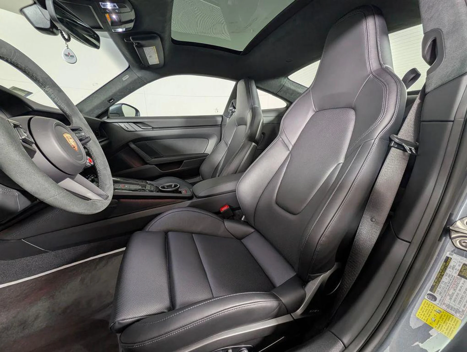 mph004_812042423_R_Hn_G_9_ZG_Yth68_N5_BJ_1j_GX_5bp_7_Y_61ff3dc7d4