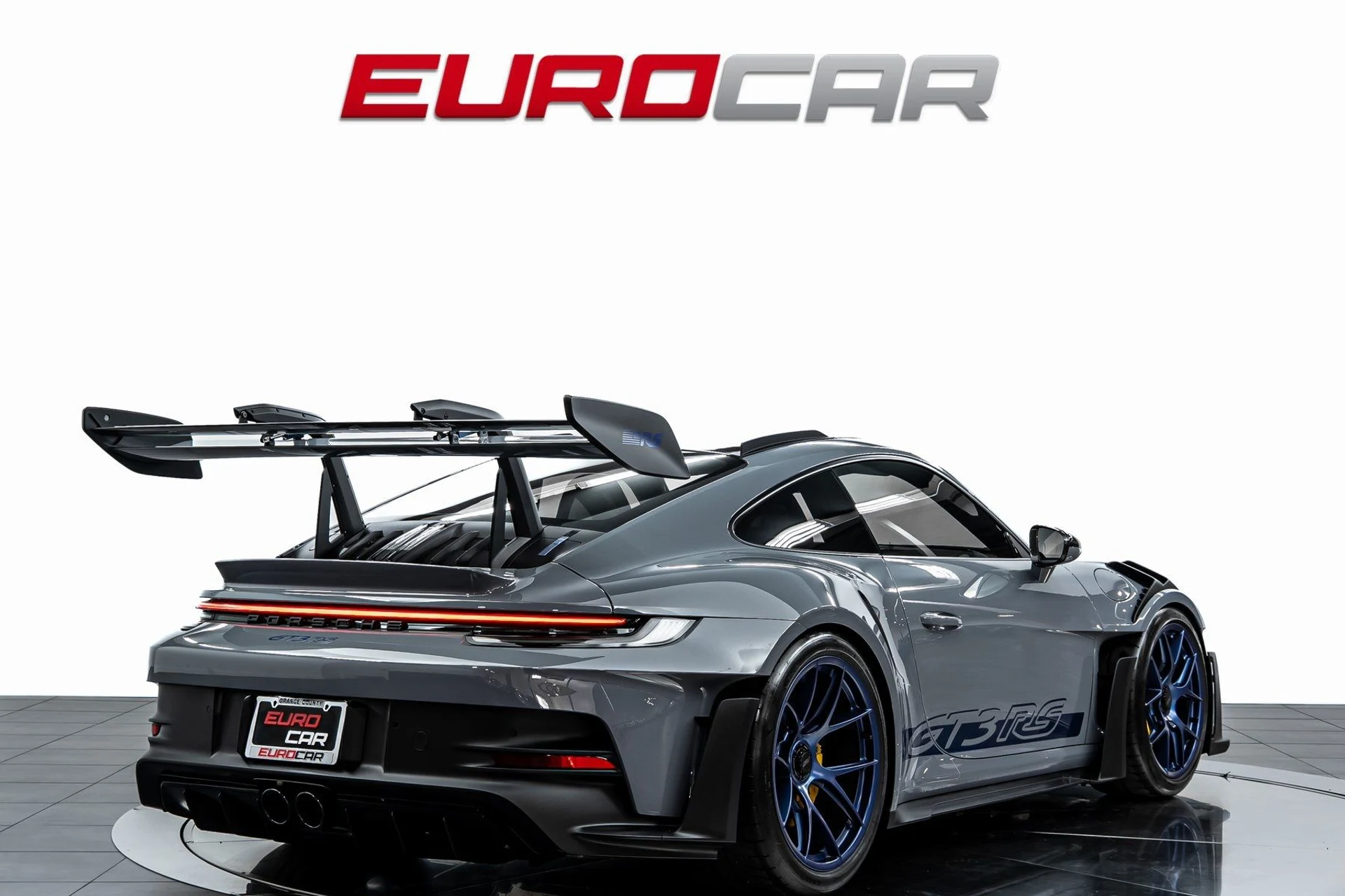 mph004_812146053_image_5_036b4b7a78