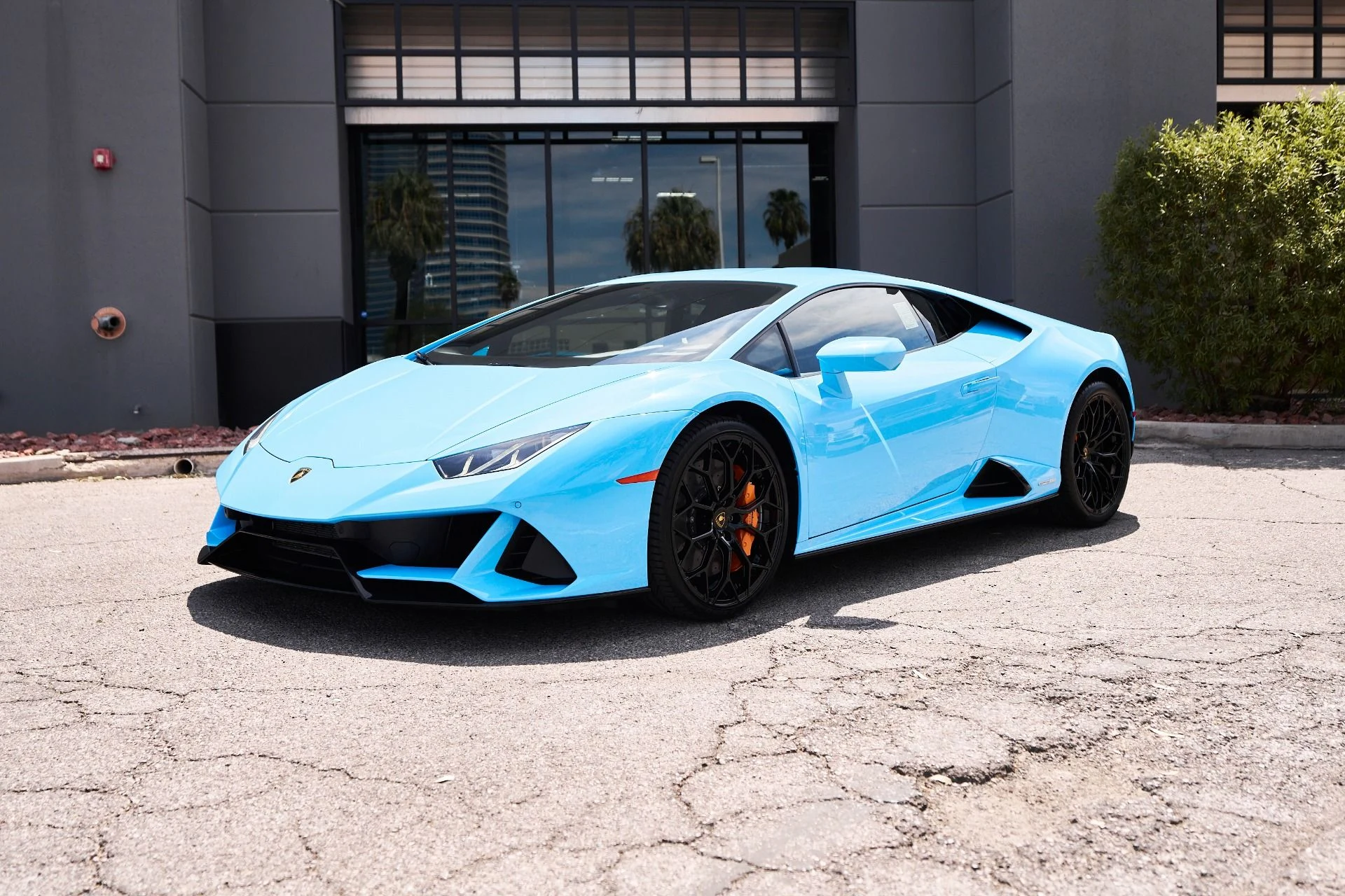 mph004_812572004_Used_2022_Lamborghini_Huracan_EVO_Base_1755812444_2c002a138a