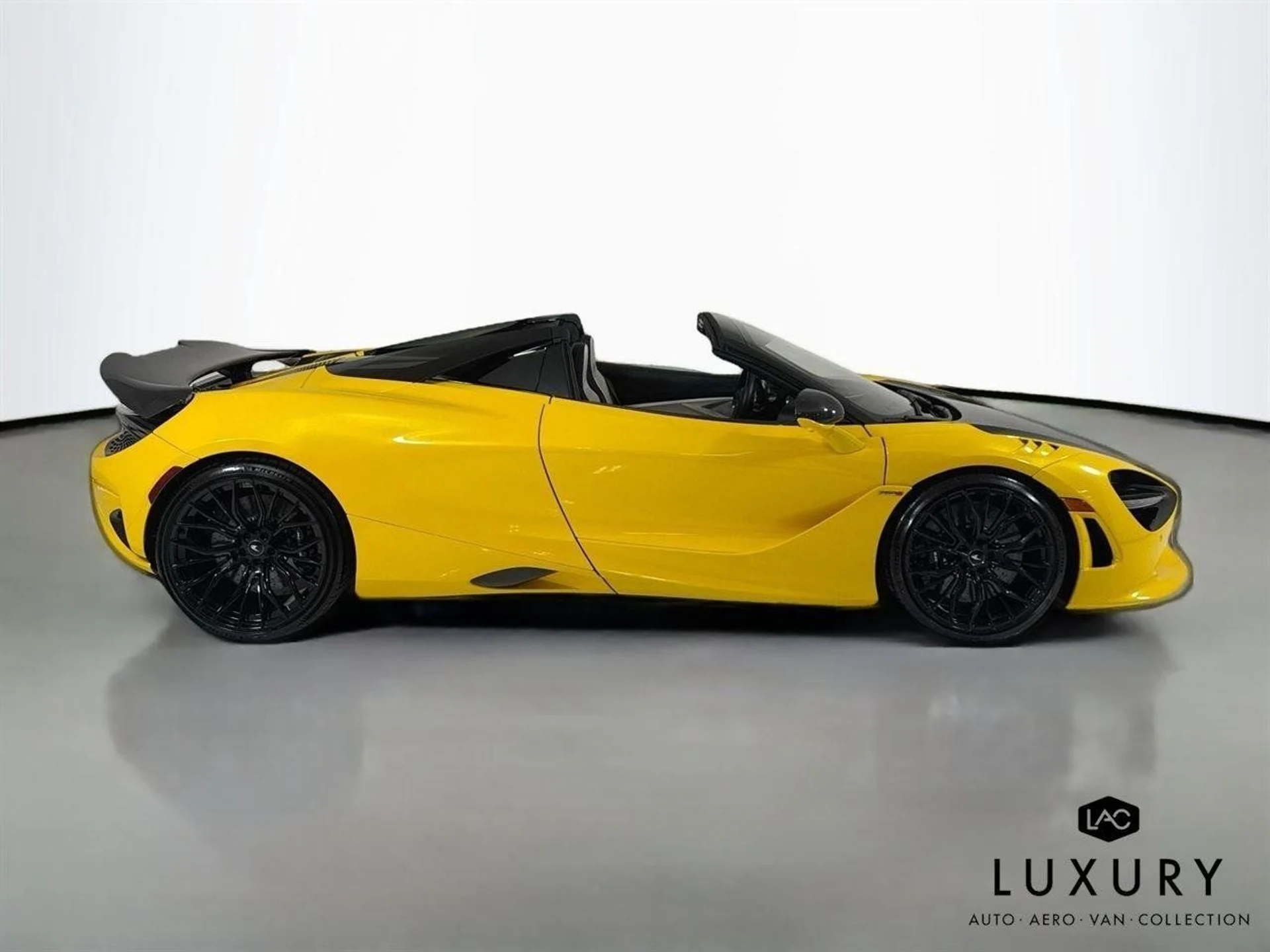 mph004_819754810_99867cbadb6948949eb480a3c200ea51_da44822da0