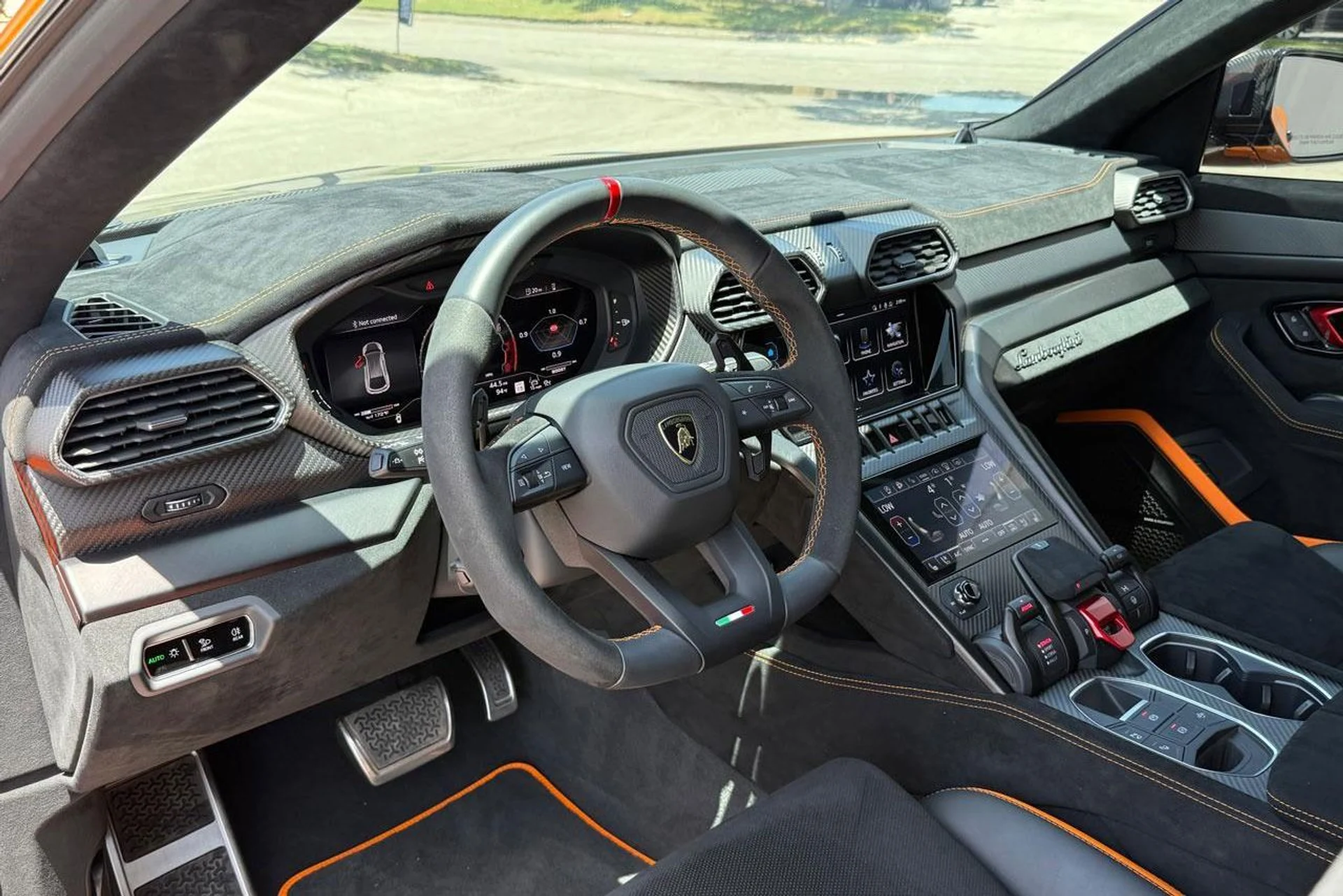 mph004_822363149_Used_2023_Lamborghini_Urus_Performante_in_Arancio_Borealis_350_K_MSRP_Exposed_Carbon_Hood_1754419046_cb98b95851