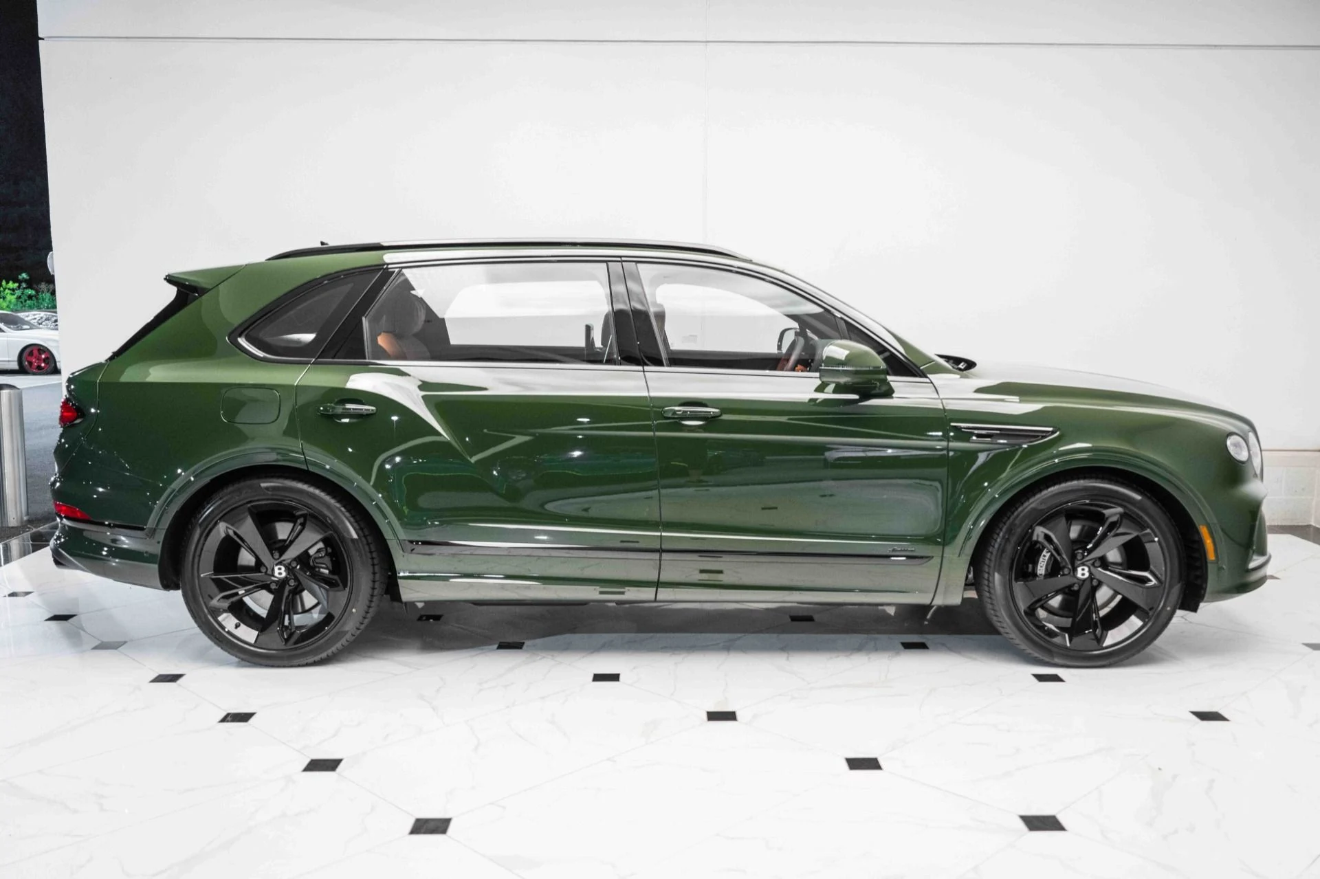 mph004_828981865_Used_2024_Bentley_Bentayga_EWB_Azure_V8_1718899175_3d2ac362c3