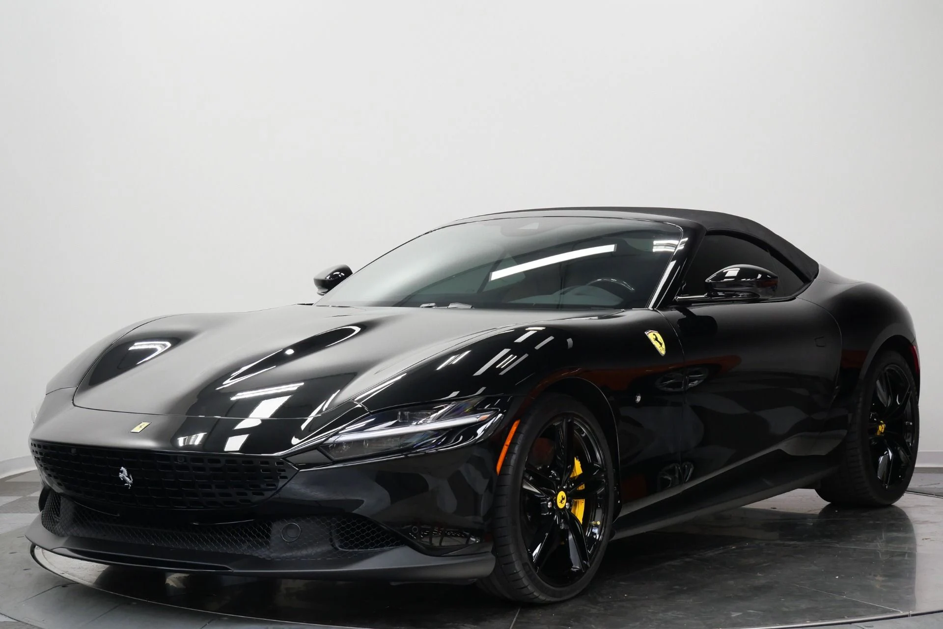 mph004_829475896_Used_2025_Ferrari_Roma_Spider_Carbon_Fiber_Interior_Trim_Low_Miles_1784064795_f8a3e631e4
