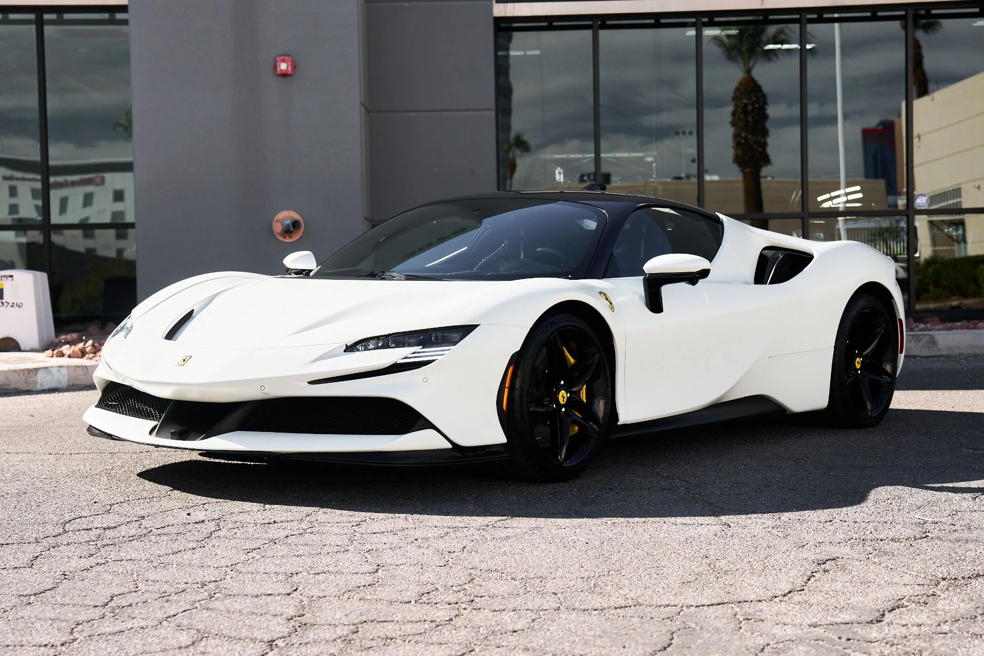 mph004_839525989_Used_2023_Ferrari_SF_90_Stradale_Base_1757439868_aed9382f4c