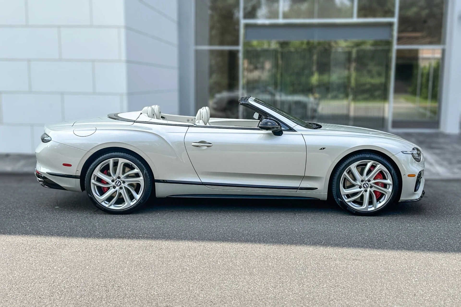 mph004_841564626_New_2026_Bentley_Continental_GT_S_1784810493_7f25693656