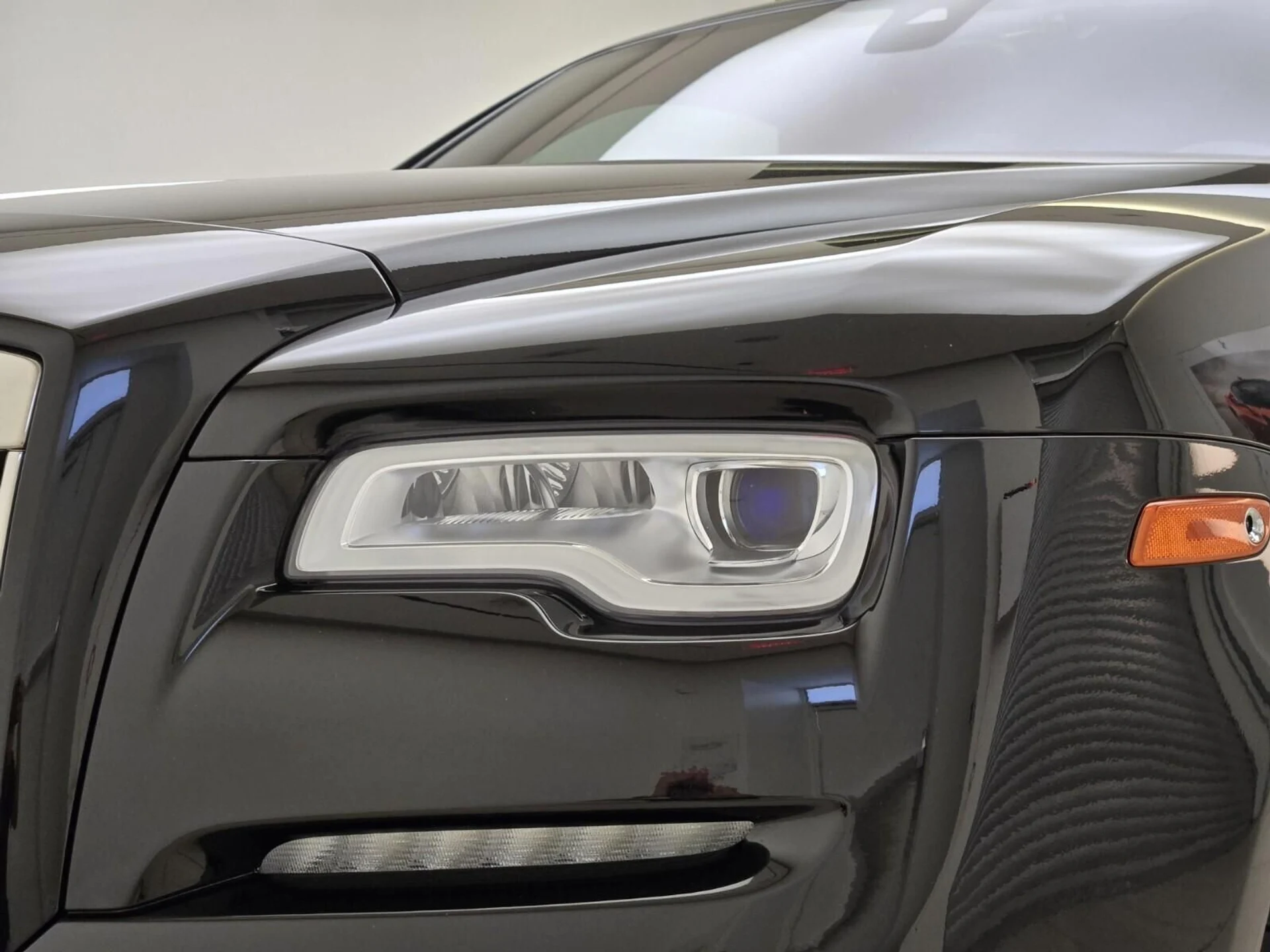 mph004_844614920_Used_2018_Rolls_Royce_Wraith_1755931411_dfb93fd685