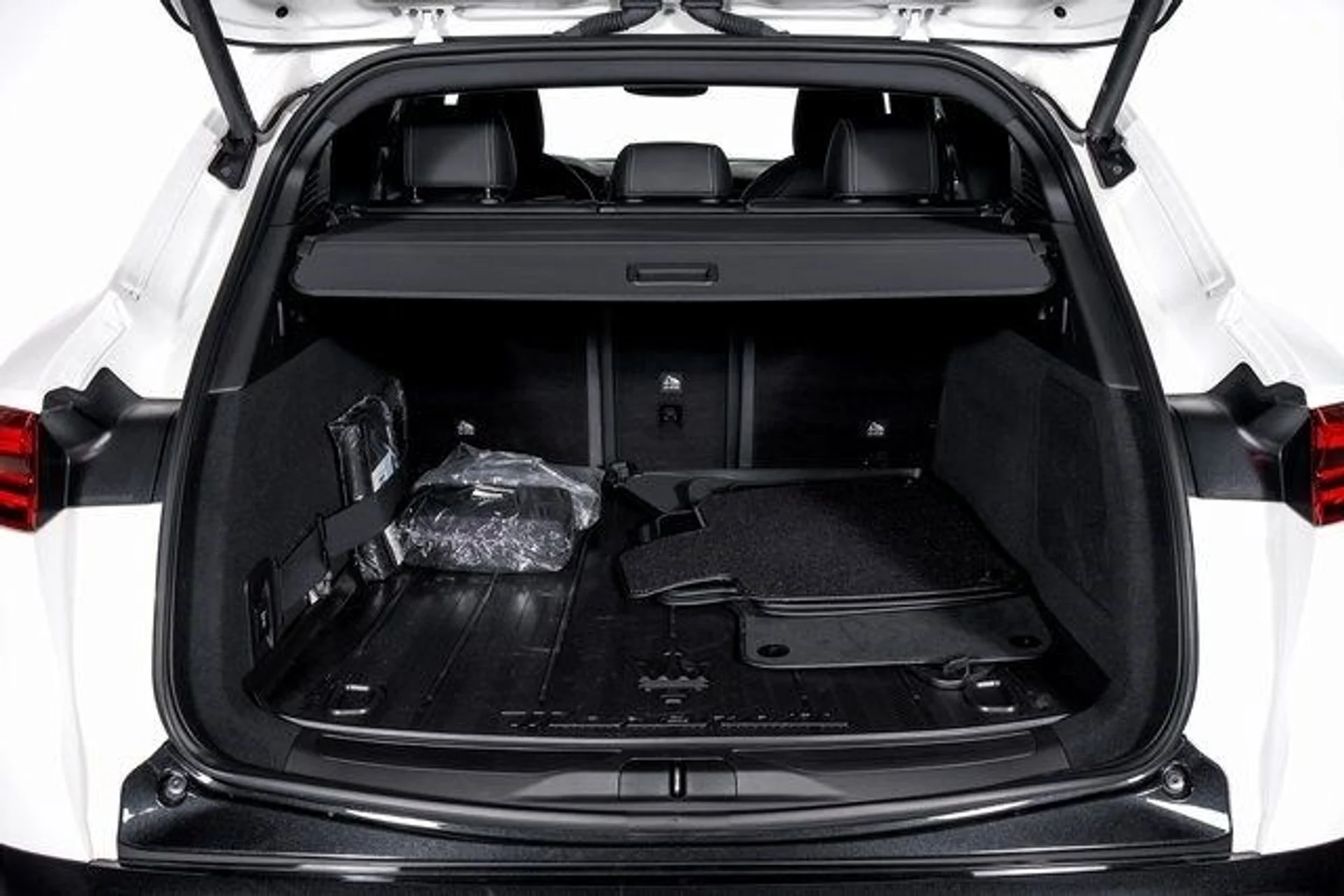 mph004_847064800_b6b4c79214c559e5d6976e36fa8ae14bx_cf1a82c831