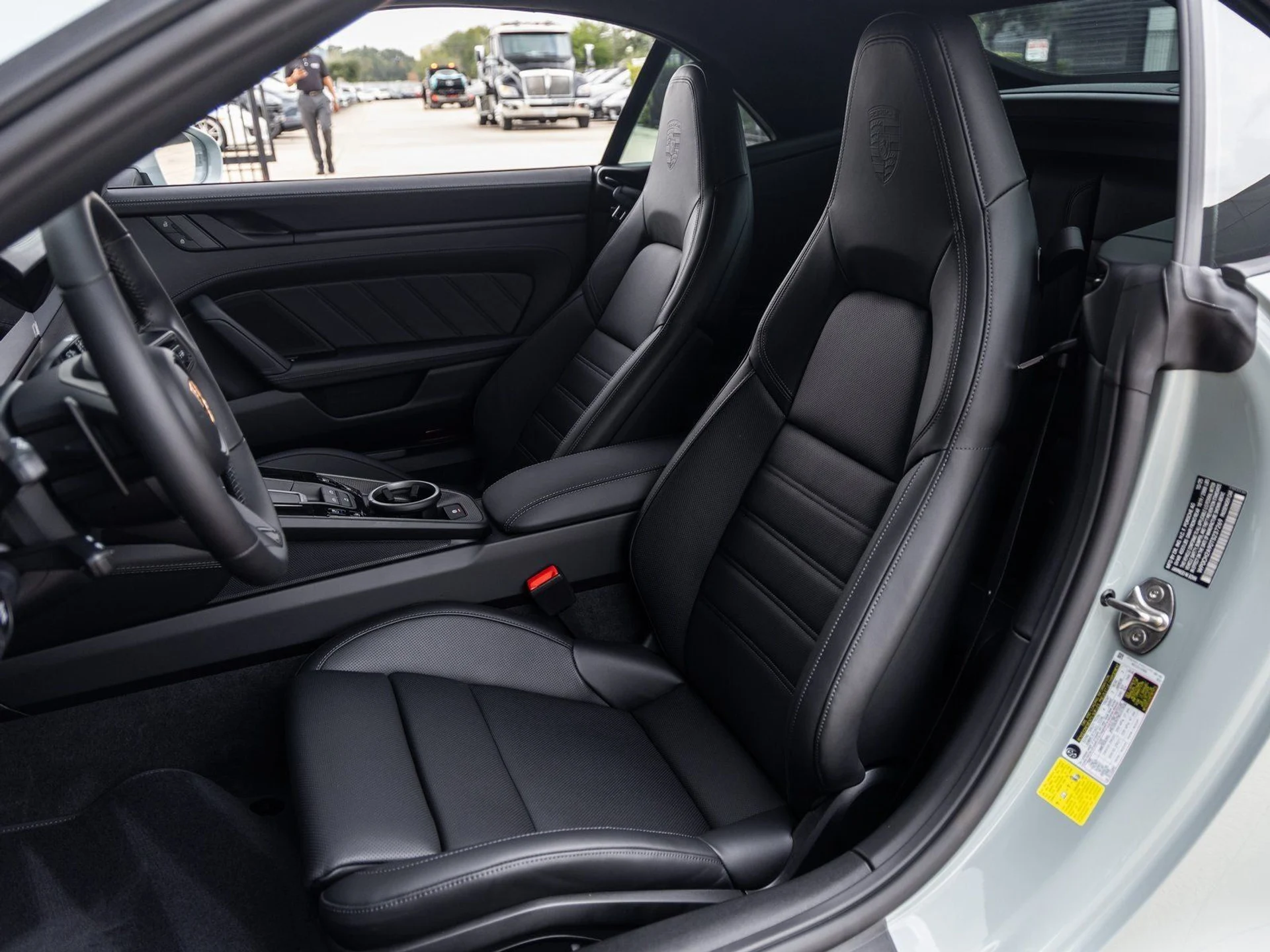 mph004_852814891_5_dfdfd6bd97