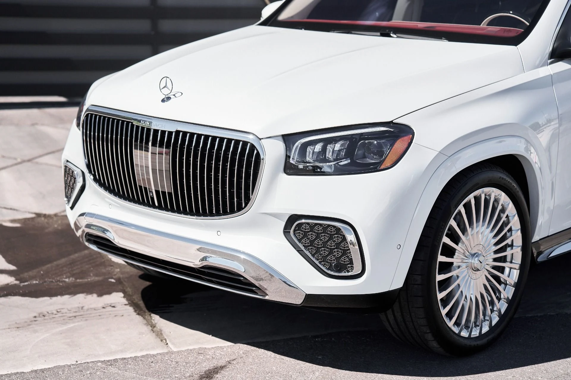 mph004_859168266_Used_2025_Mercedes_Benz_GLS_Maybach_GLS_600_1759509770_4ba9f671a0