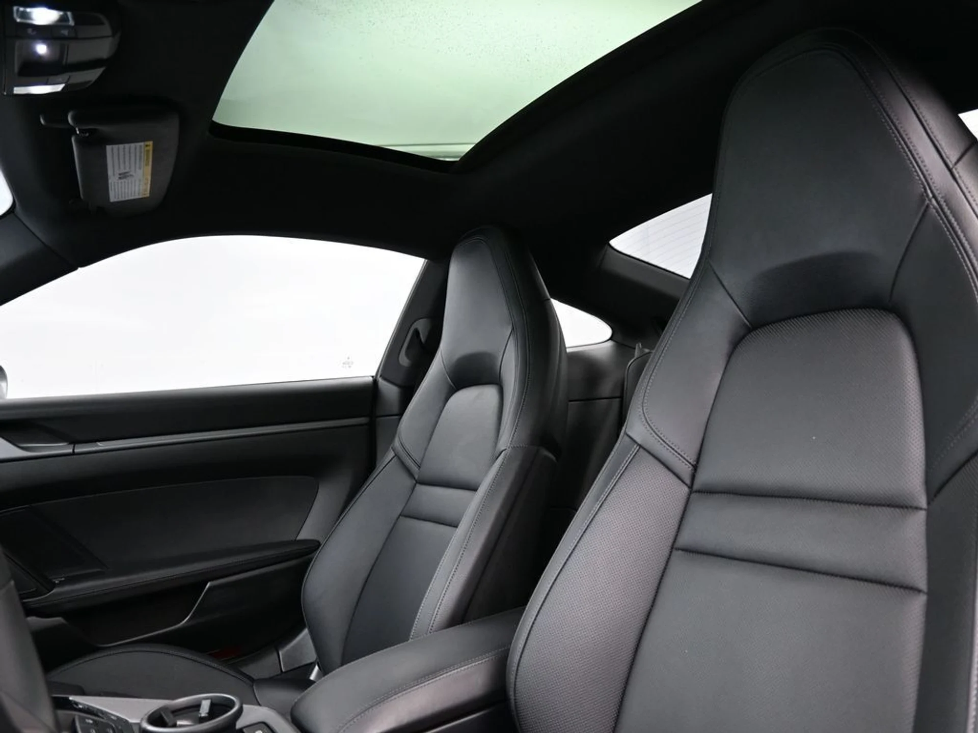 mph004_86373934_06285516745672e8309dbe5b77797c5d_95574550e3