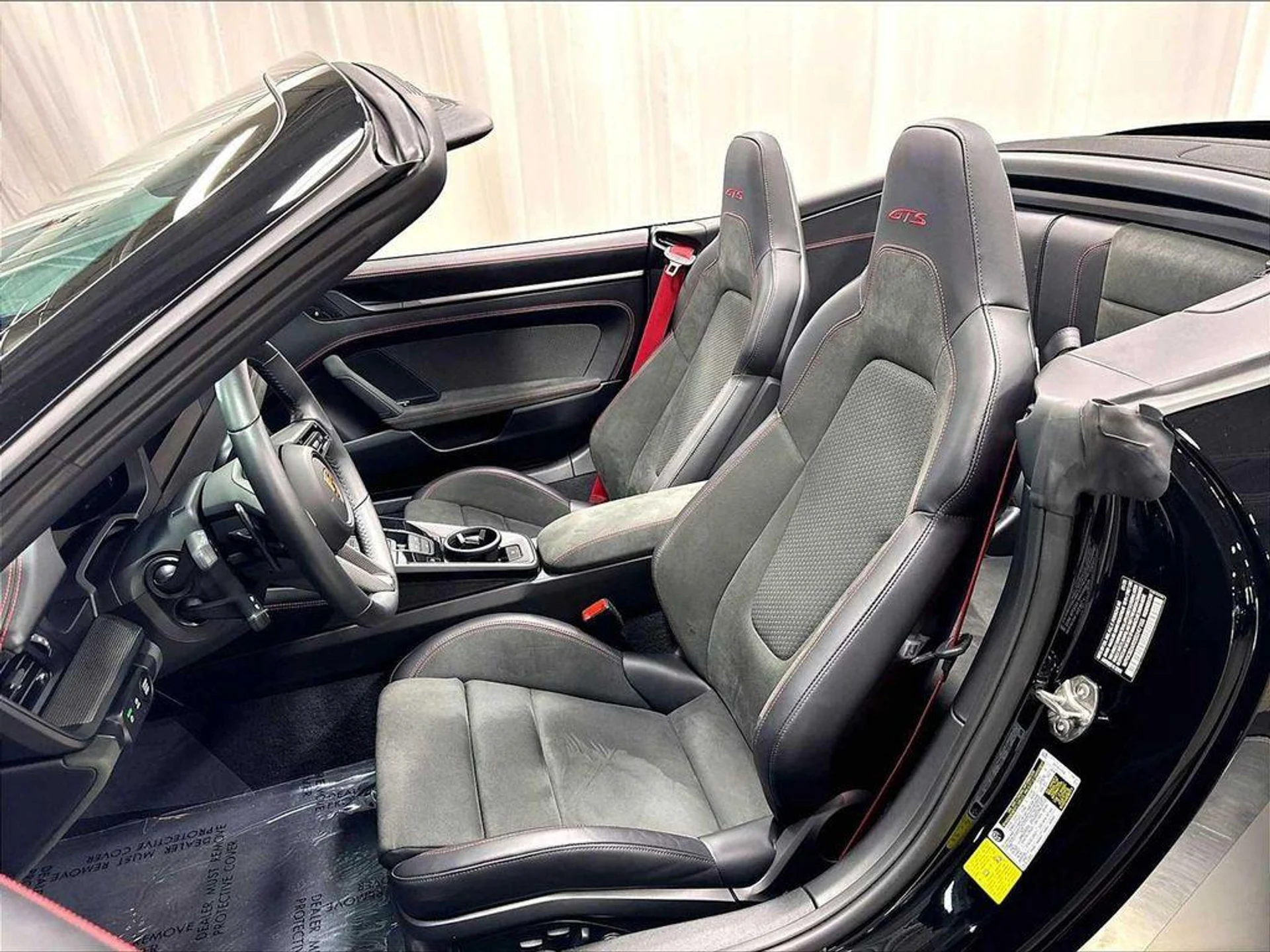mph004_8638504_N0_P_He_K_Hk5y6_RQ_5x3_O8vwdb_NC_2_X4_a5282c93f0