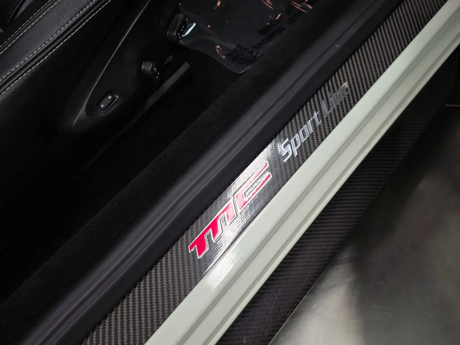 mph004_868472577_01dd2d6e_b320_4d0a_9ce2_a38742aa1cb3_00b33450a6