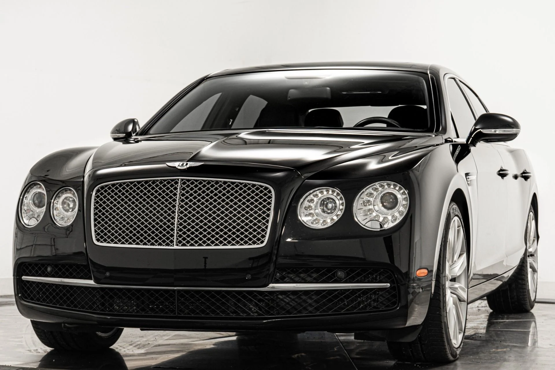 mph004_873820172_Used_2015_Bentley_Flying_Spur_W12_1759873122_5a438d8fe1