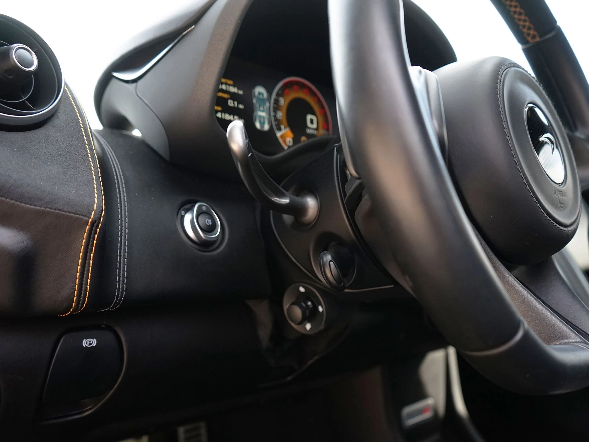 mph004_88155193_0f979a29f177a128172581ce099ee21ax_e6495aeadb