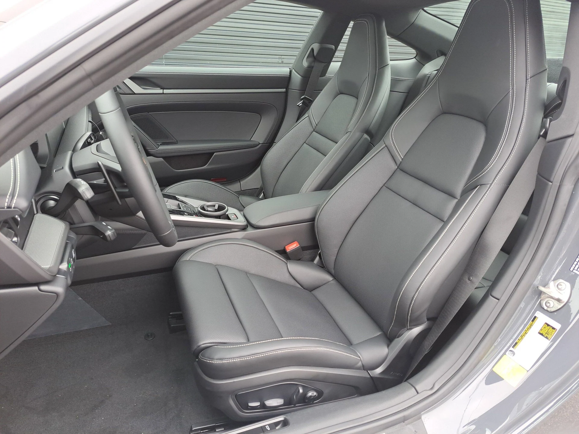 mph004_882992173_1f47145e827920087e7b3b705dbadb8ax_1d3a116c93