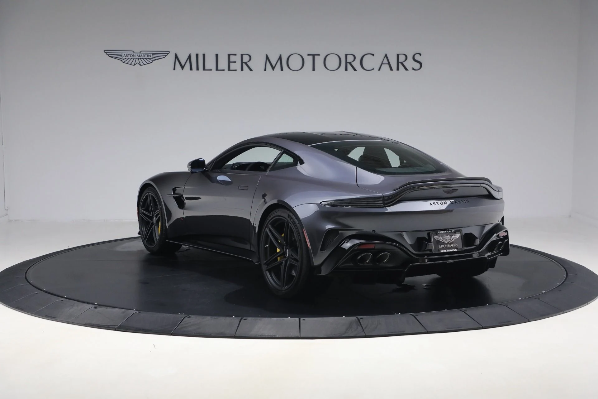 mph004_884870805_New_2026_Aston_Martin_Vantage_S_1766181564_4f61a1a091