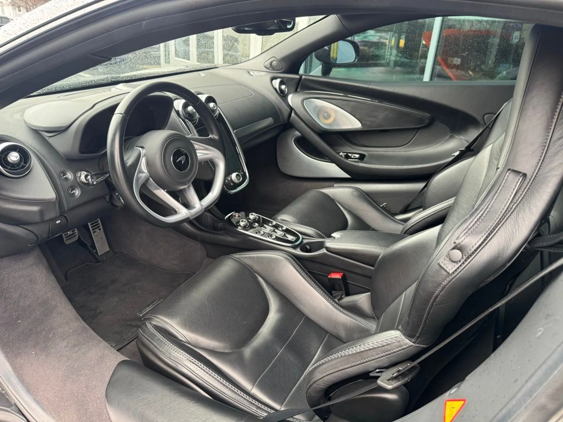 mph004_887578637_6edfa70b93f6b2aef2ce70f790ebadc7x_d3ad2612d5