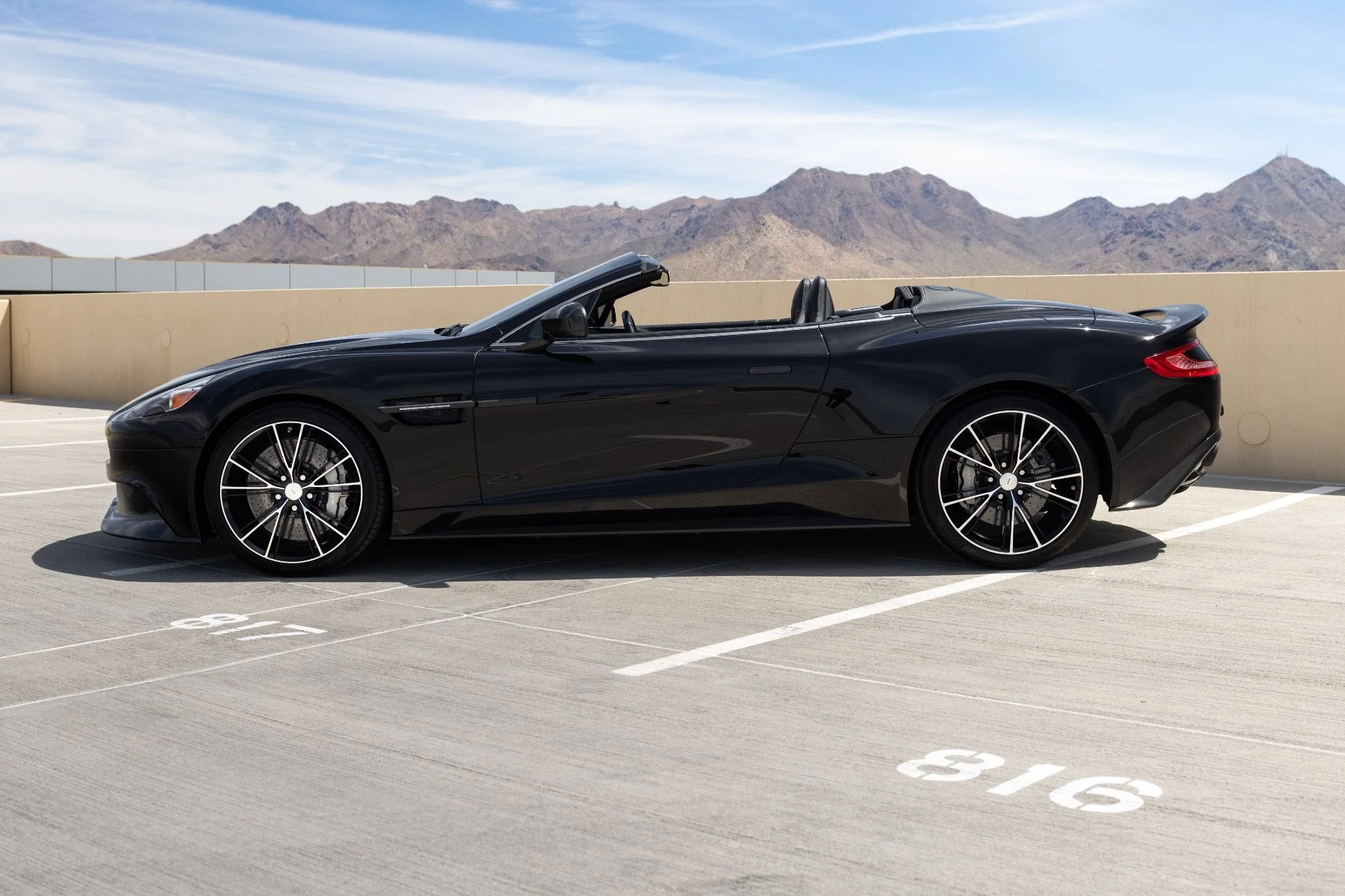 mph004_887724285_Used_2015_Aston_Martin_Vanquish_Volante_1776978035_4a67e15b17
