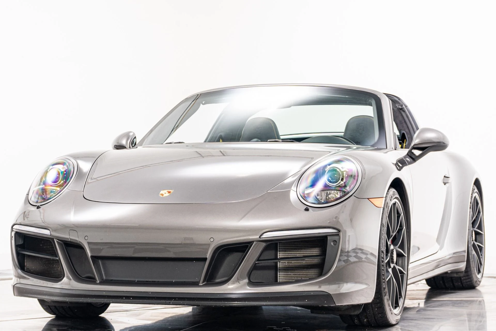 mph004_894155333_Used_2018_Porsche_911_Targa_4_GTS_1781794965_5bcdfce7e2