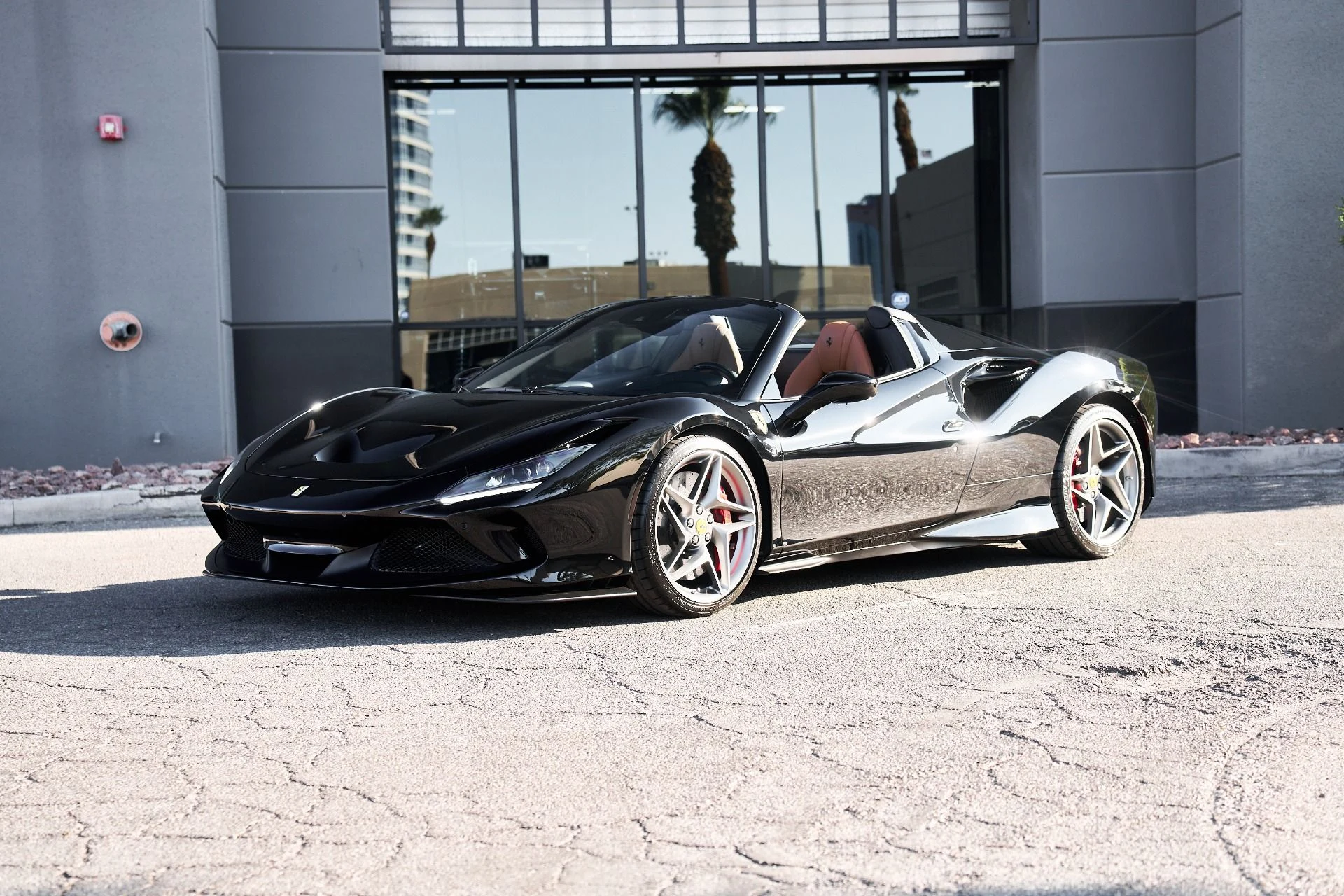 mph004_903065941_Used_2022_Ferrari_F8_Spider_Base_1757638606_8d1163e2cc