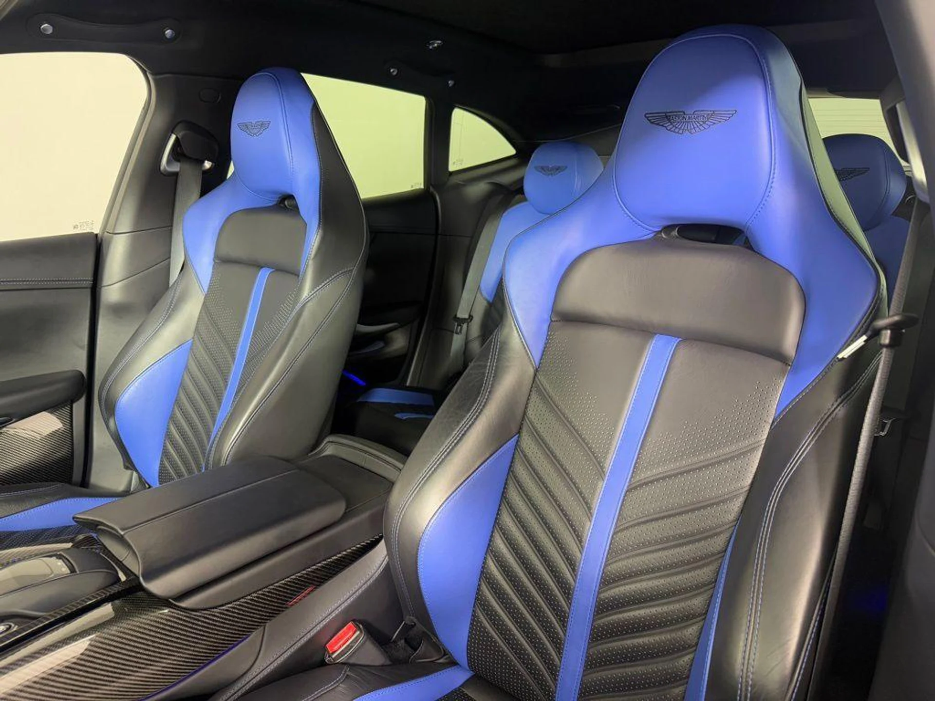 mph004_904164244_AY_Ooh_Qg_Ca39np0_C_Kbwp_FT_Wh_HO_4_Y_f82dfa4eab