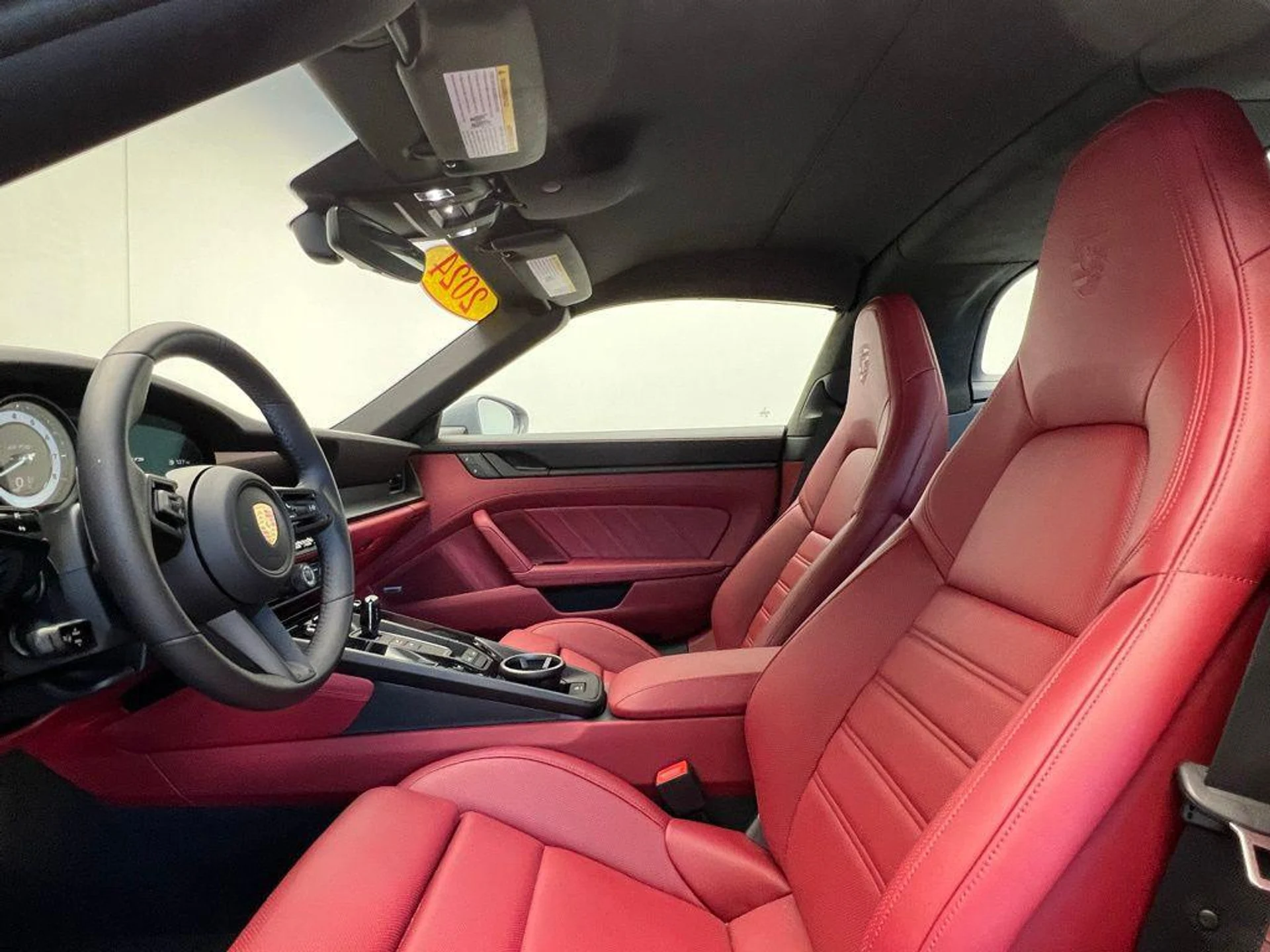 mph004_907938877_QA_Mfli56kif_Lz9_Lt0_Ou64_Py_Gqxk_65d628e73a