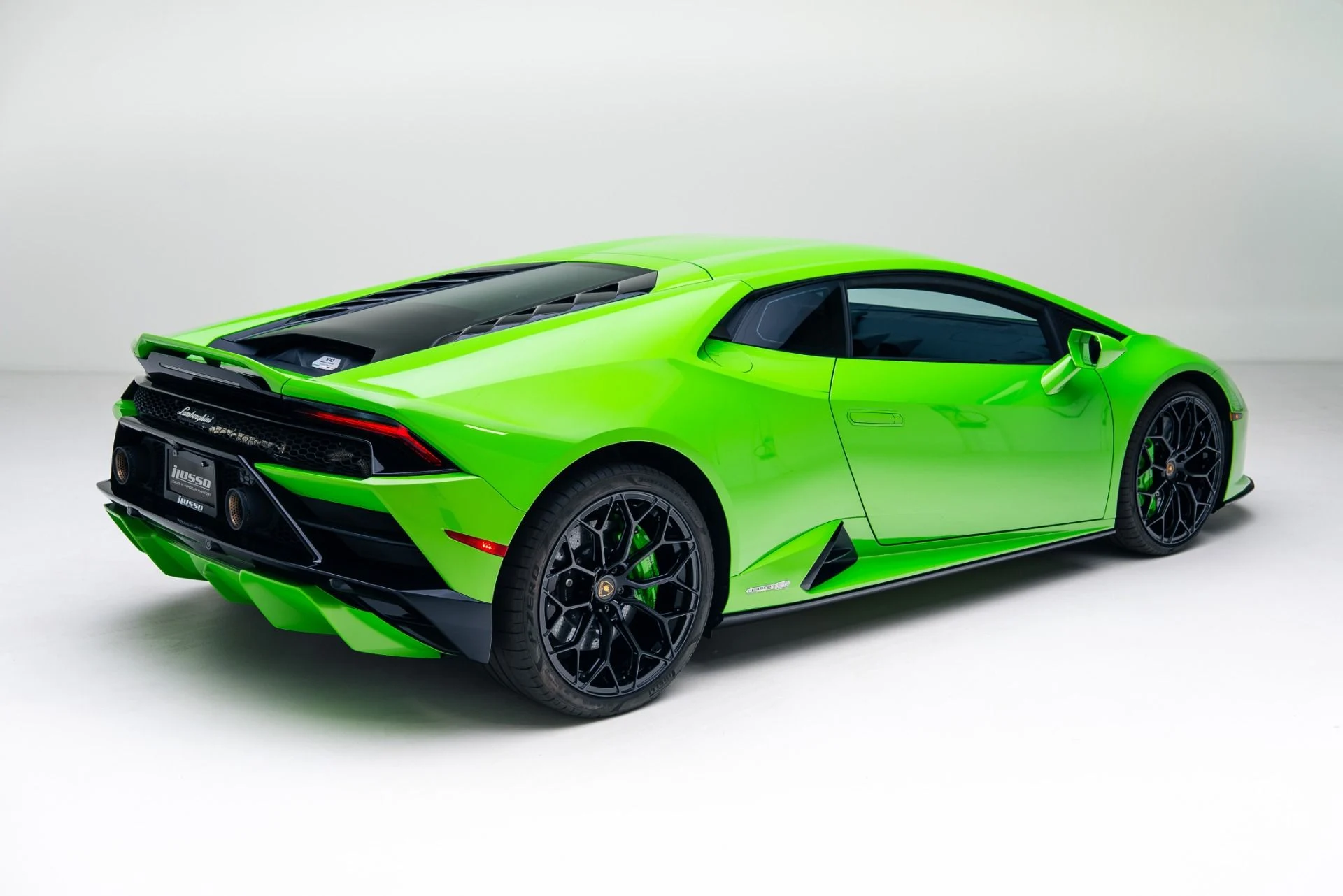 mph004_909696355_Used_2023_Lamborghini_Huracan_EVO_1765473040_a141715902