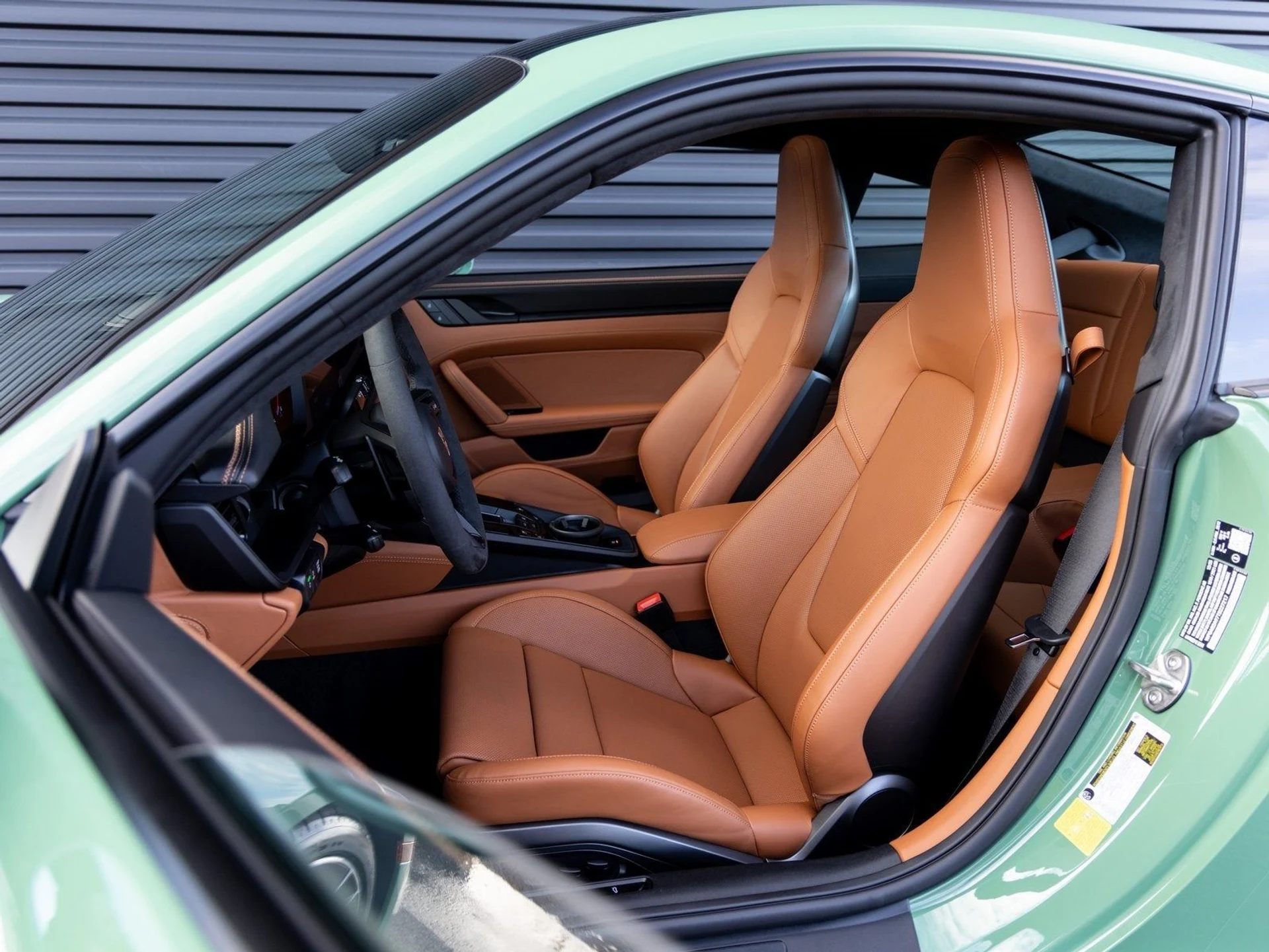 mph004_911041474_5_22ff70b06c