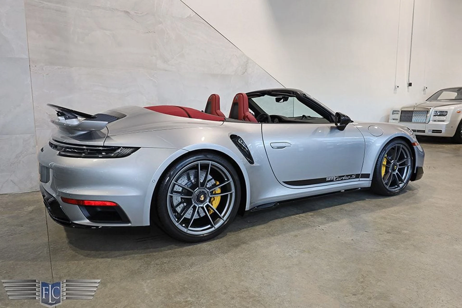 mph004_915472260_used_2024_porsche_911_turboscabriolet_9689_22937048_5_1024_0c0c98a4c4