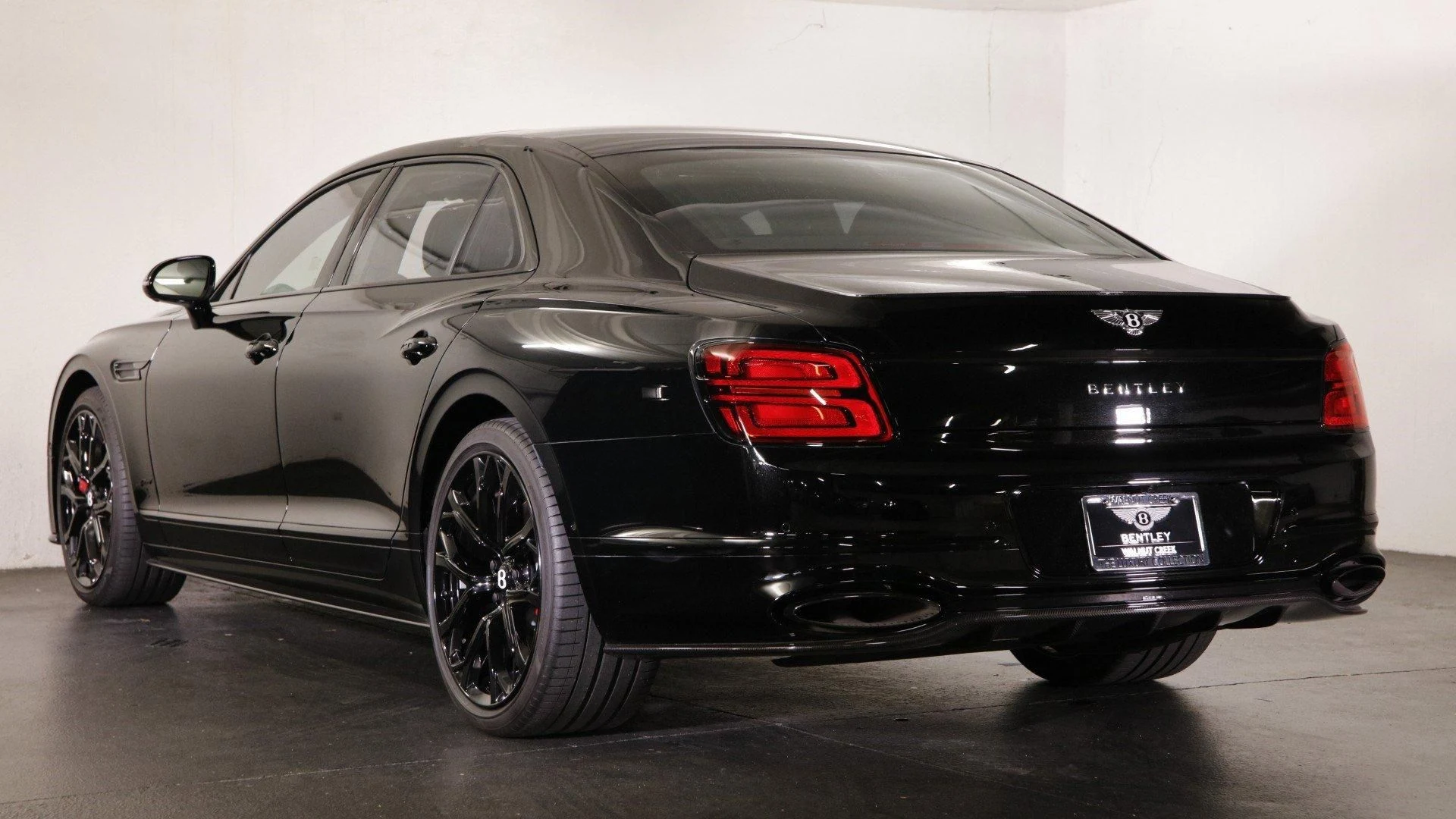 mph004_918570406_Used_2024_Bentley_Flying_Spur_Speed_1706529803_8544bd462c