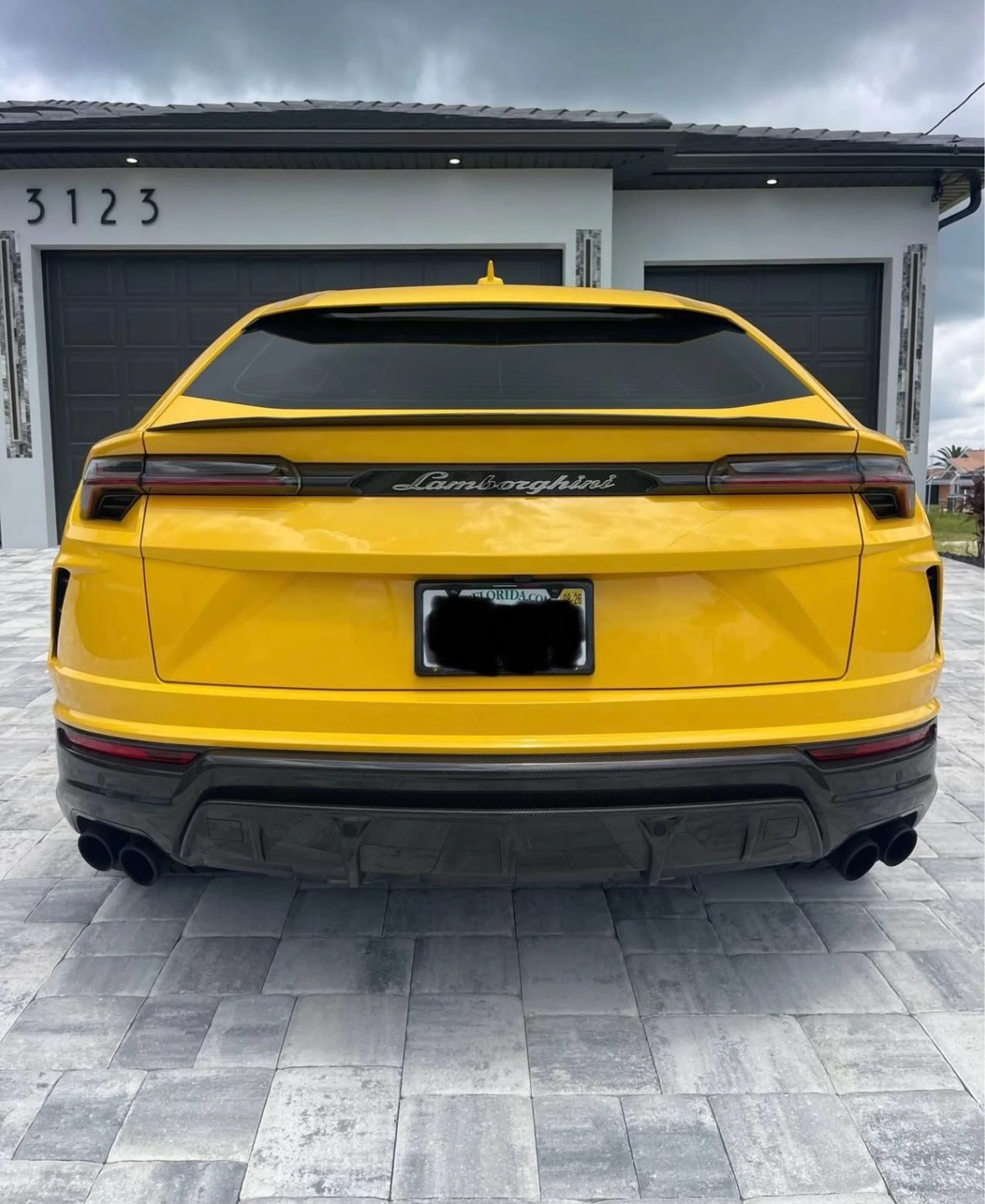 mph004_928001090_Used_2020_Lamborghini_Urus_1754064682_01b9fd2502
