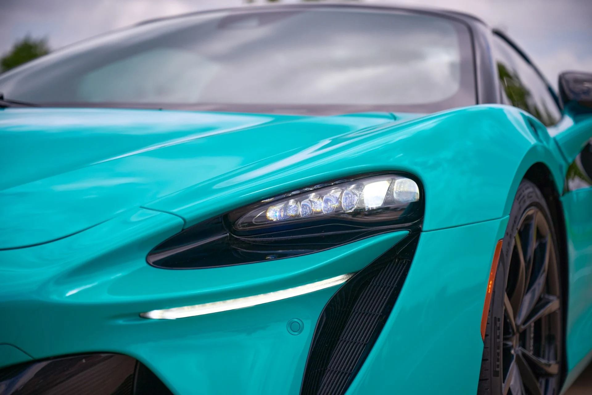 mph004_929323960_Used_2025_Mc_Laren_Artura_Spider_1779138981_c73aa1205a